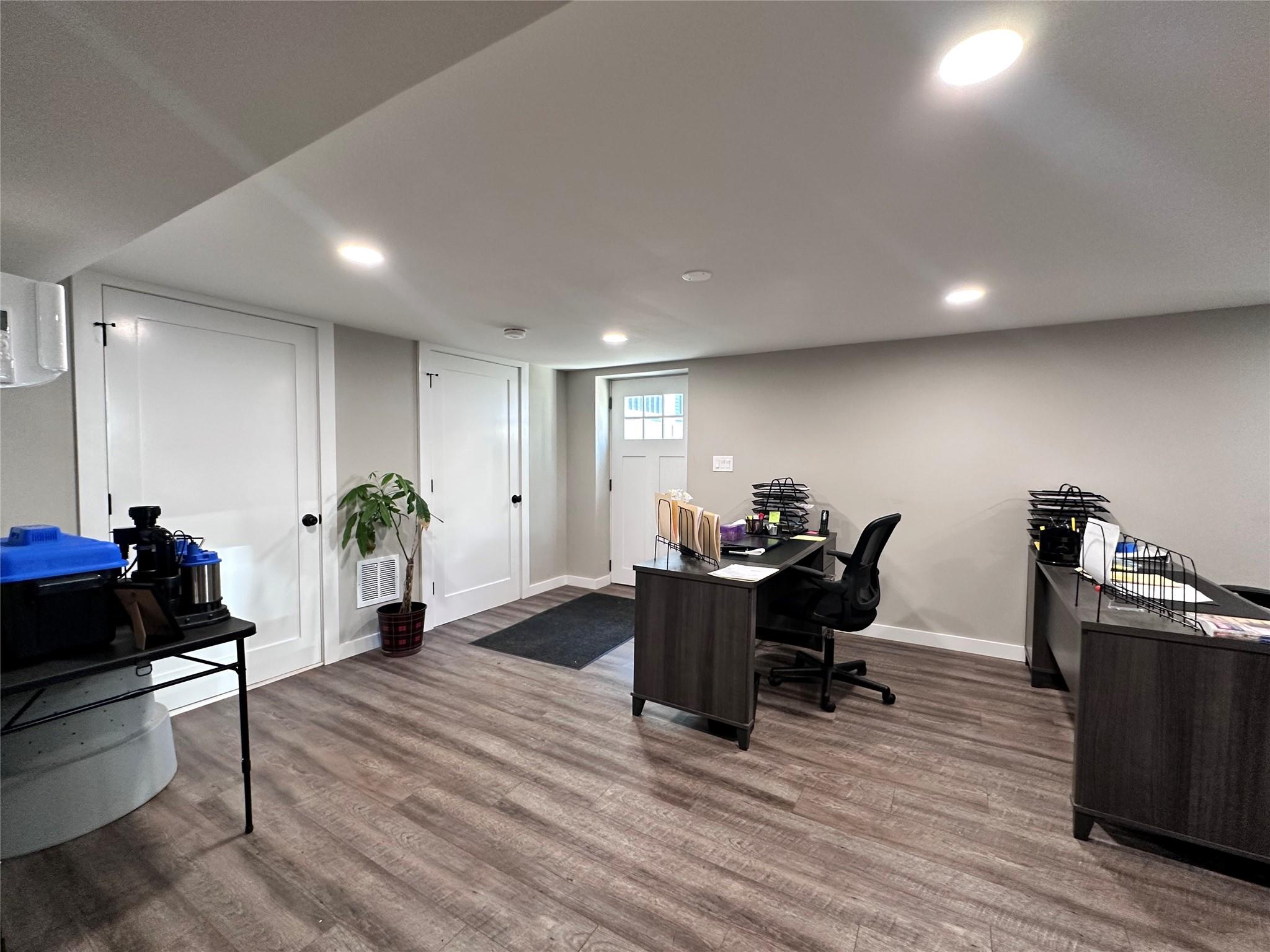 #15 photo, 1430 Hallock Avenue, サフォーク郡 Port Jefferson Station , NY 11776