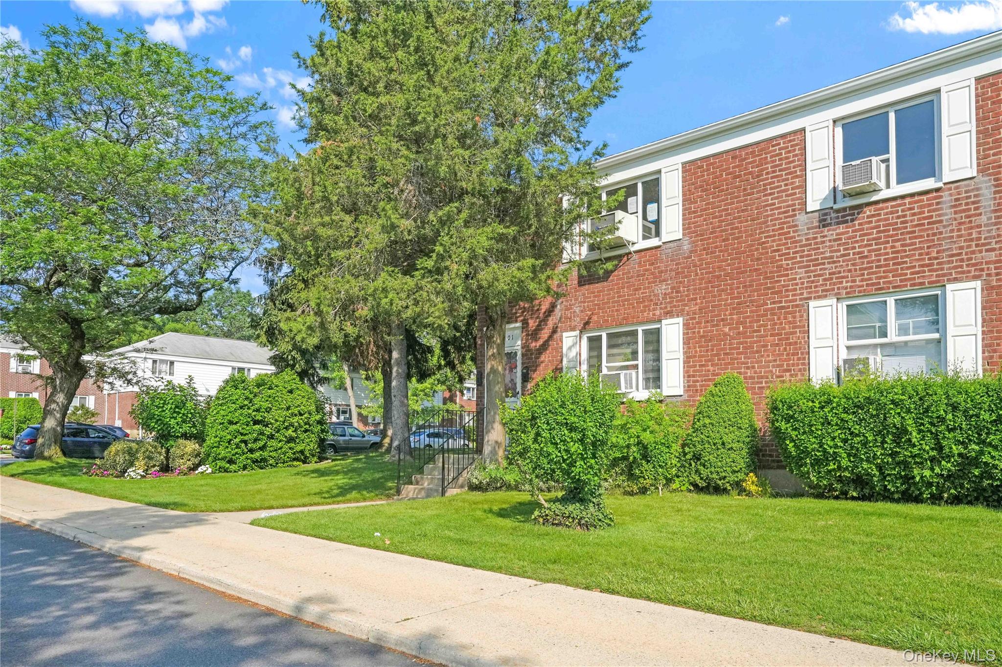 #3 photo, 224-01 Hillside Avenue, Queens Village , NY 11427