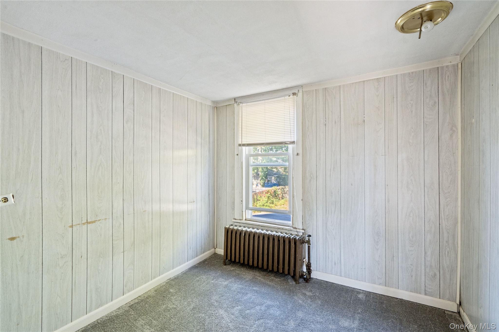 #15 photo, 227 N Railroad Avenue, サフォーク郡 Babylon , NY 11702