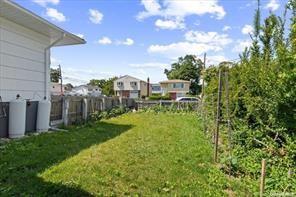 #11 photo, 21 Oakley Avenue, ナッソー郡 Massapequa , NY 11758