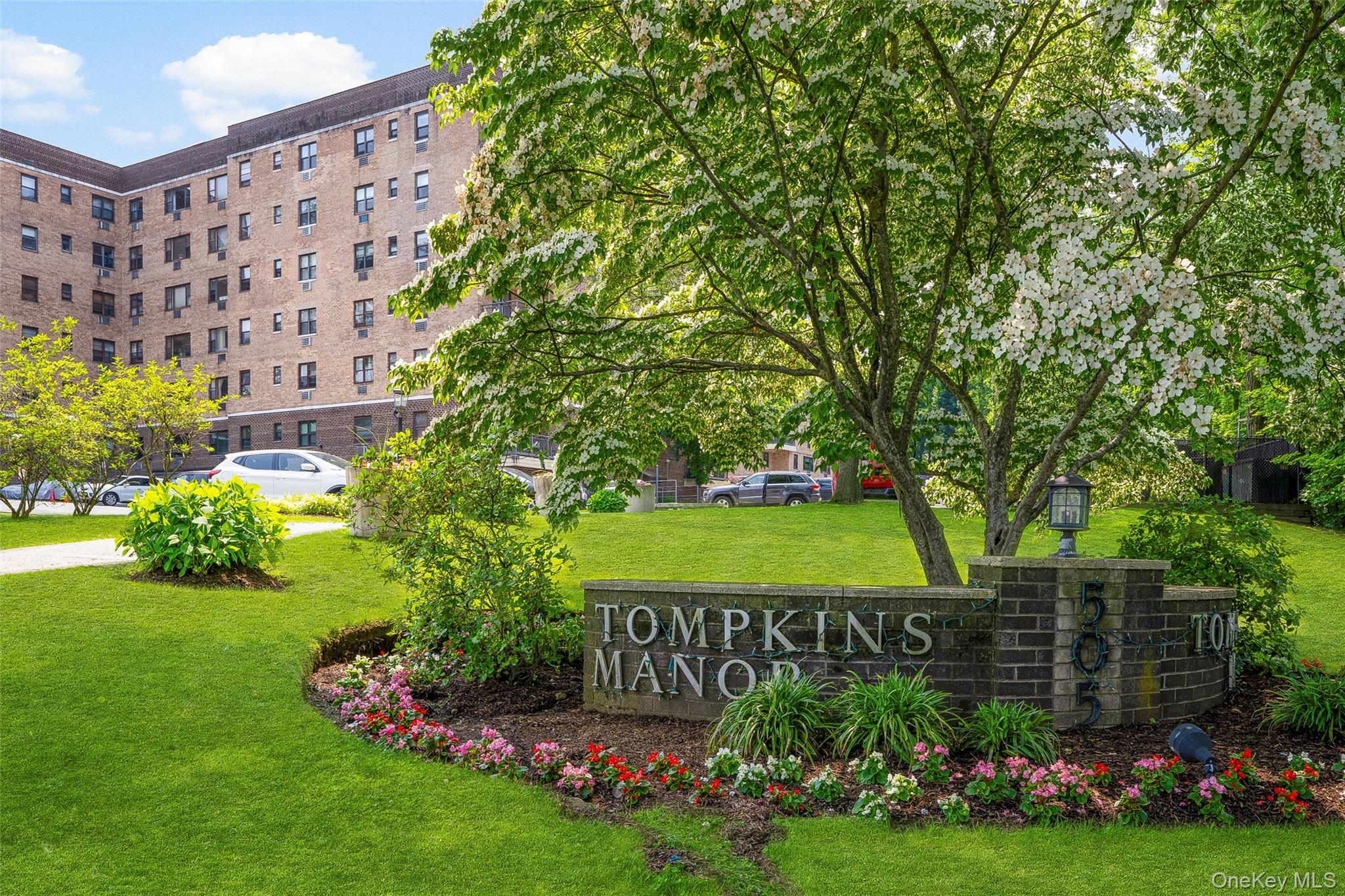 #2 photo, 505 Central Avenue, White Plains , NY 10606