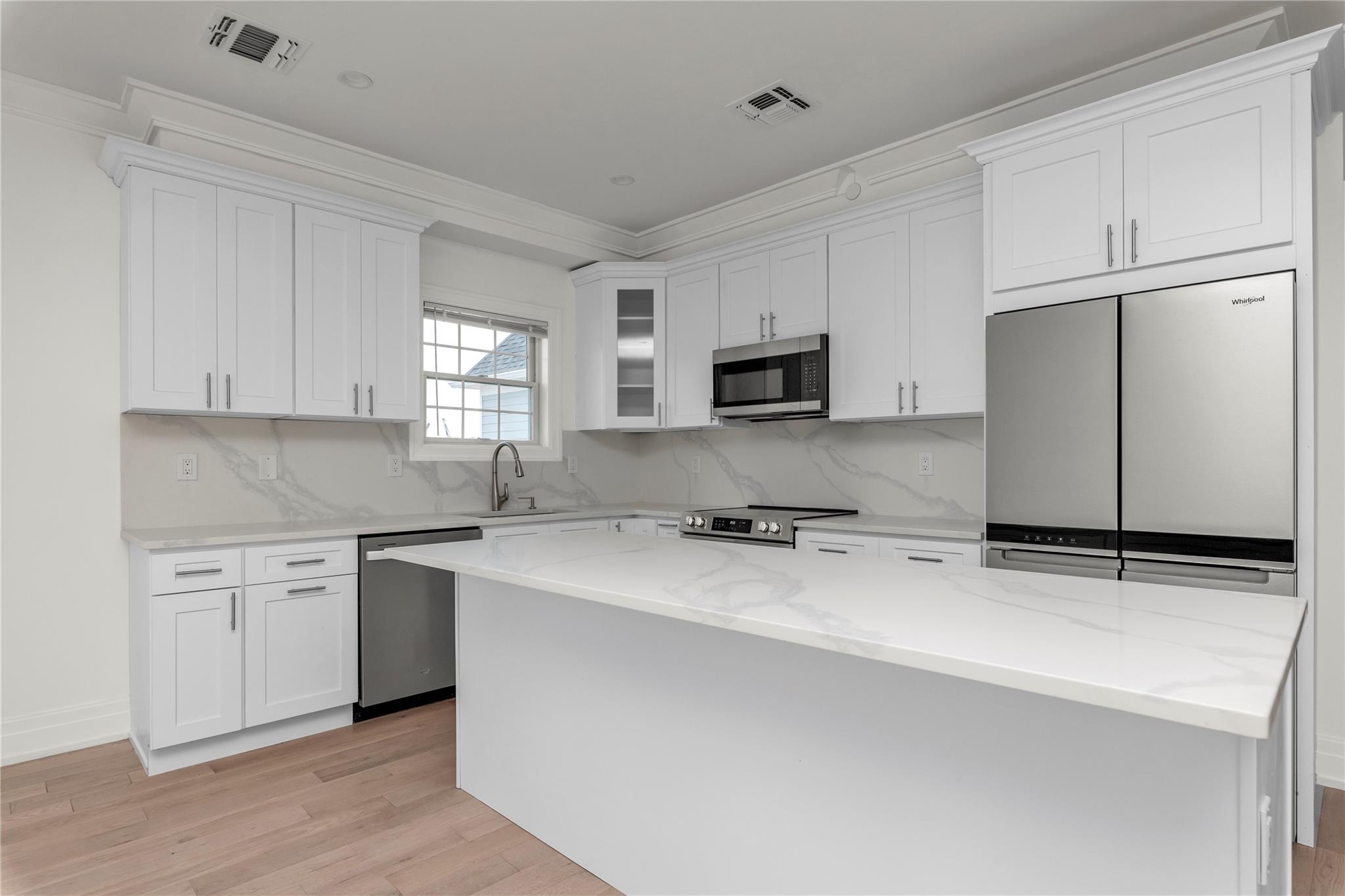 #7 photo, 22 Sagamore Hill Drive, ナッソー郡 Port Washington , NY 11050