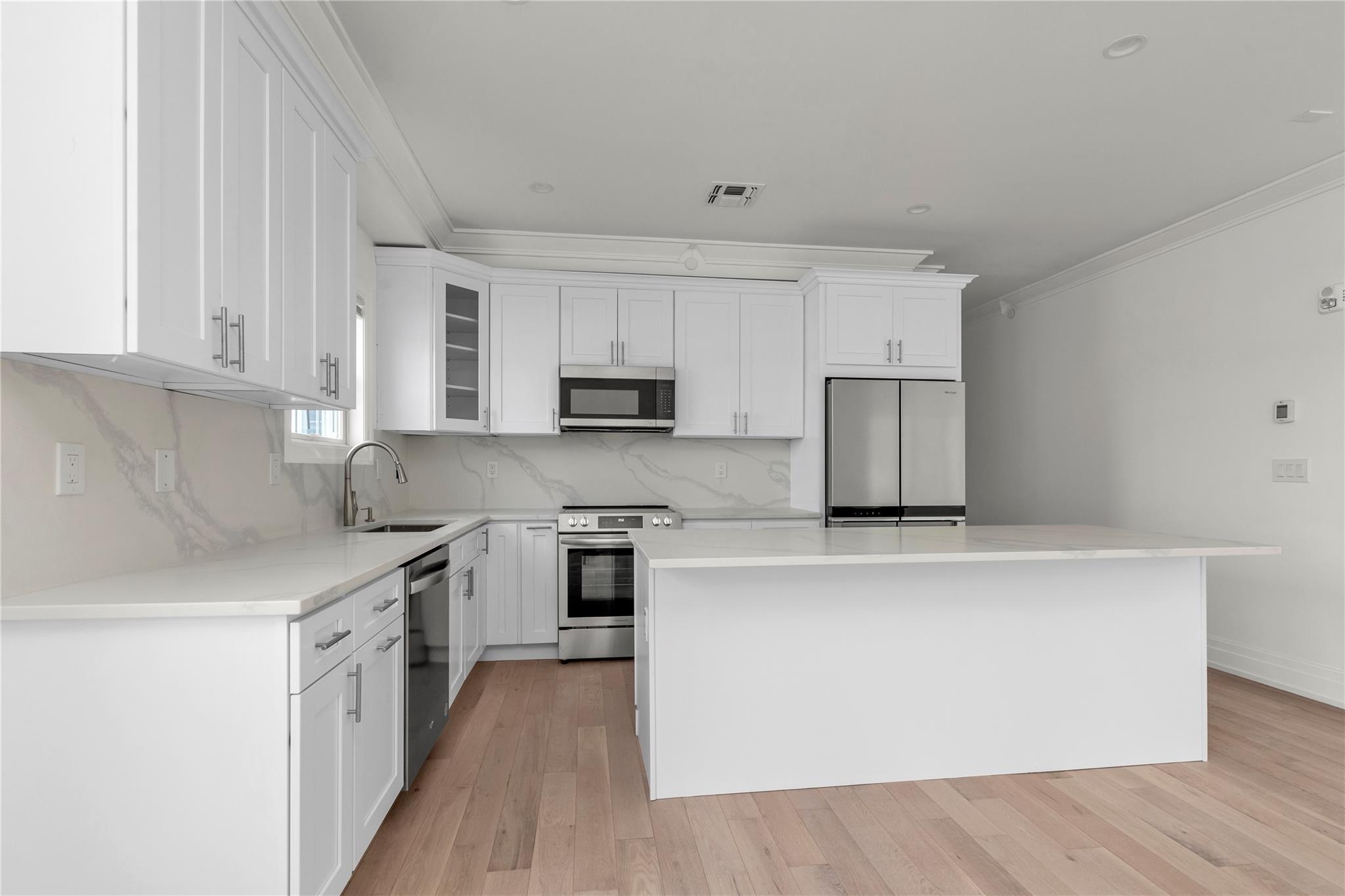 #8 photo, 22 Sagamore Hill Drive, ナッソー郡 Port Washington , NY 11050