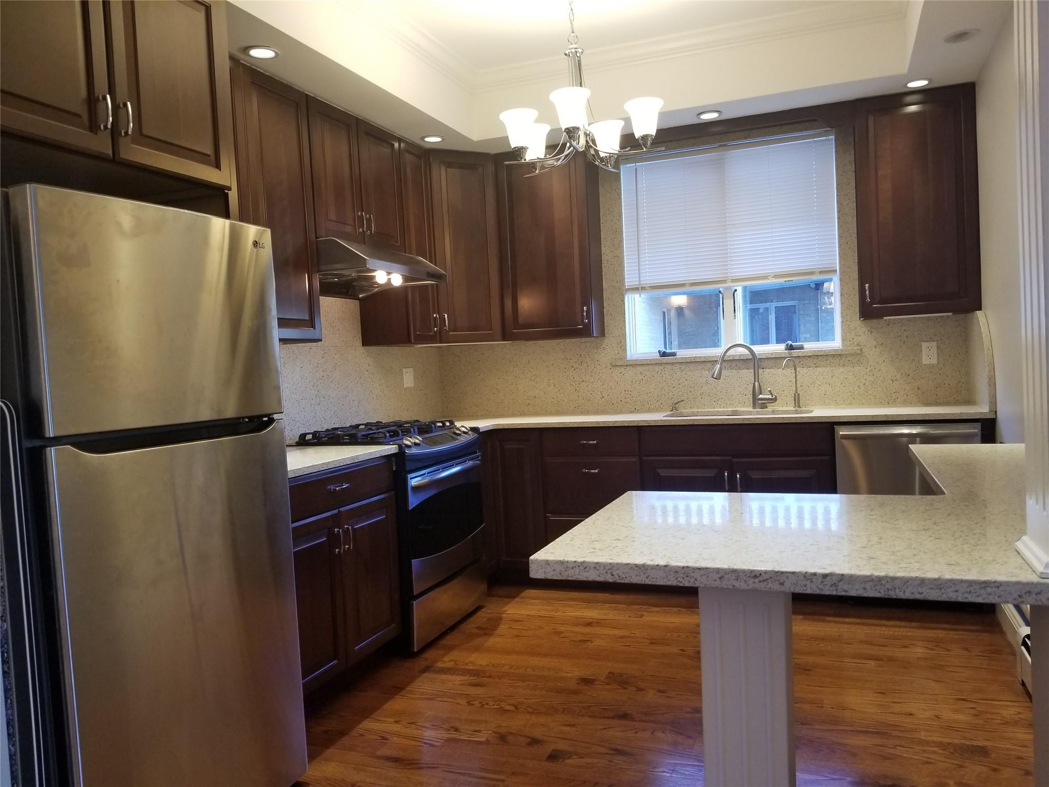 #4 photo, 45-44 E 189 Street, Flushing , NY 11358