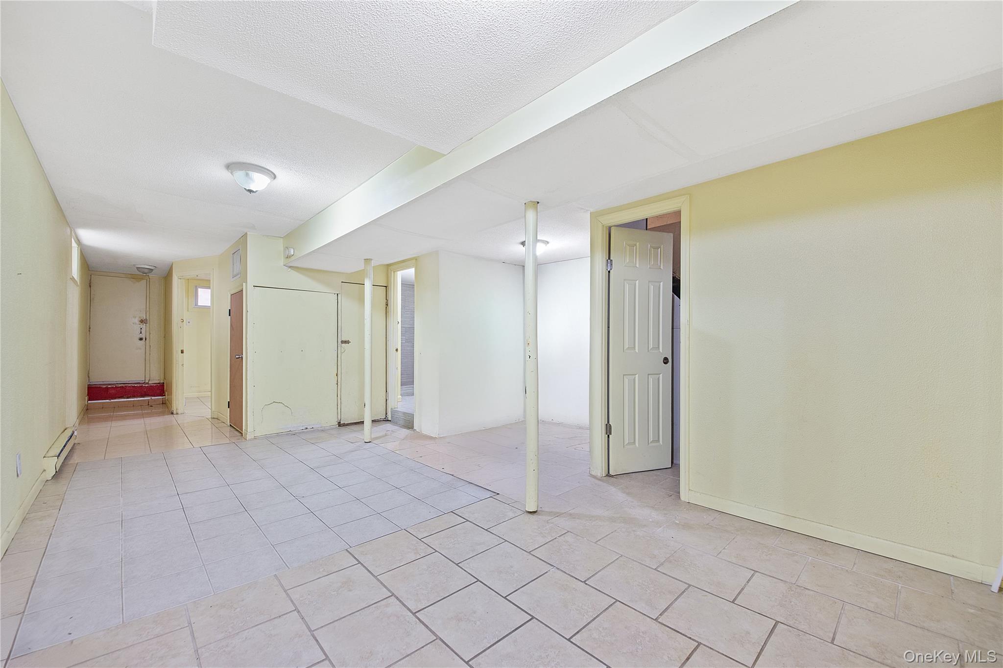 #10 photo, 665 Nasby Place, クイーンズ区 Bayswater , NY 11691