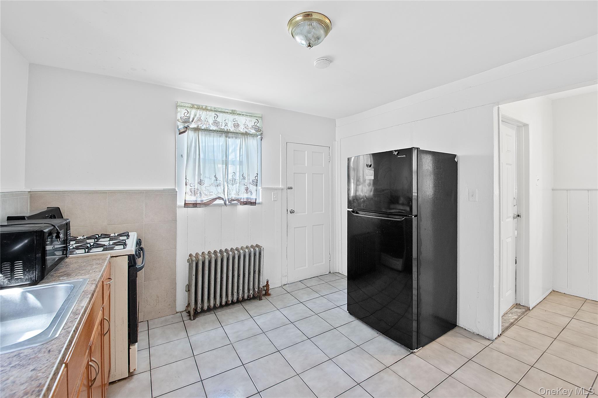 #5 photo, 665 Nasby Place, クイーンズ区 Bayswater , NY 11691