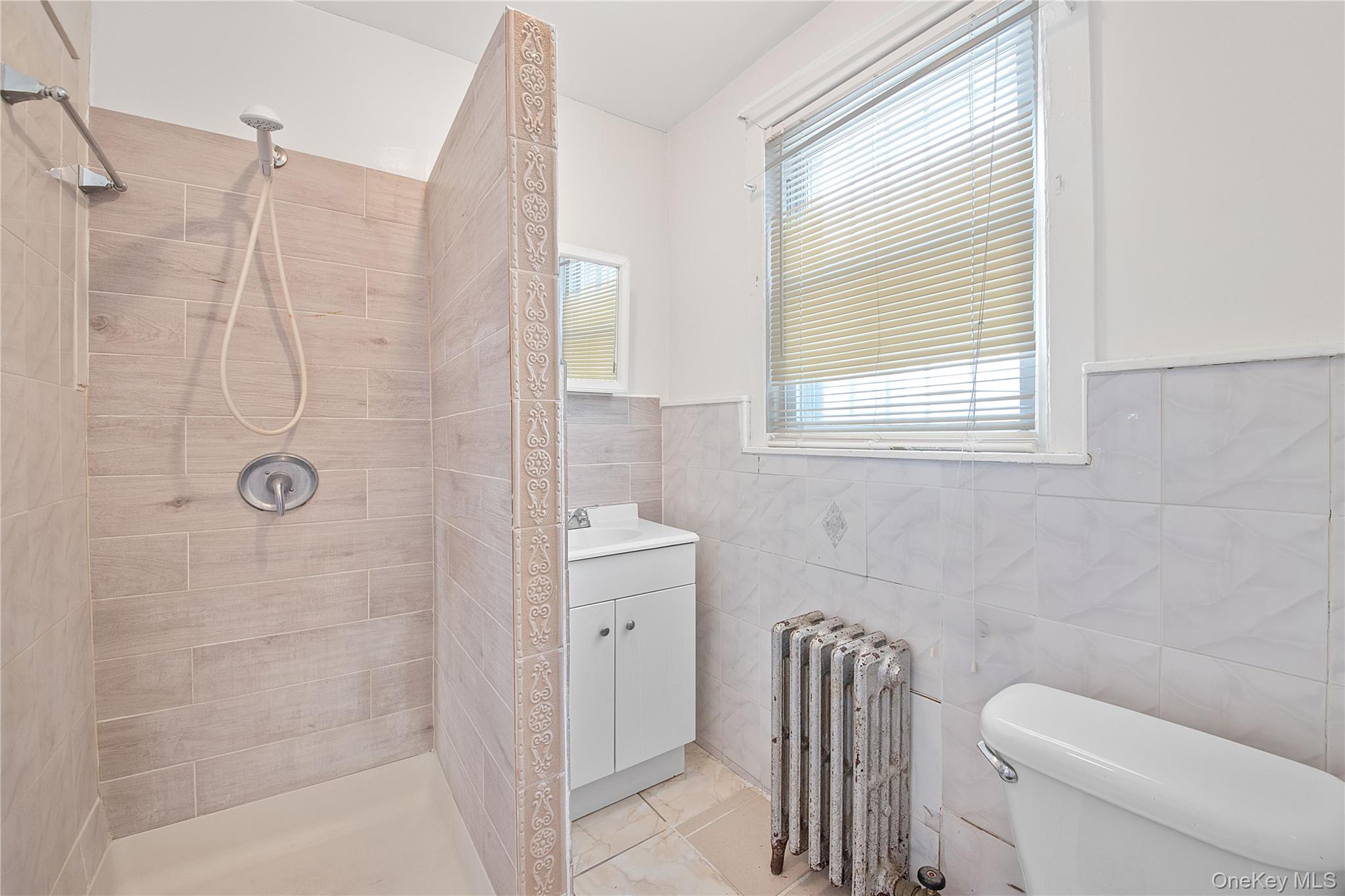 #9 photo, 665 Nasby Place, クイーンズ区 Bayswater , NY 11691