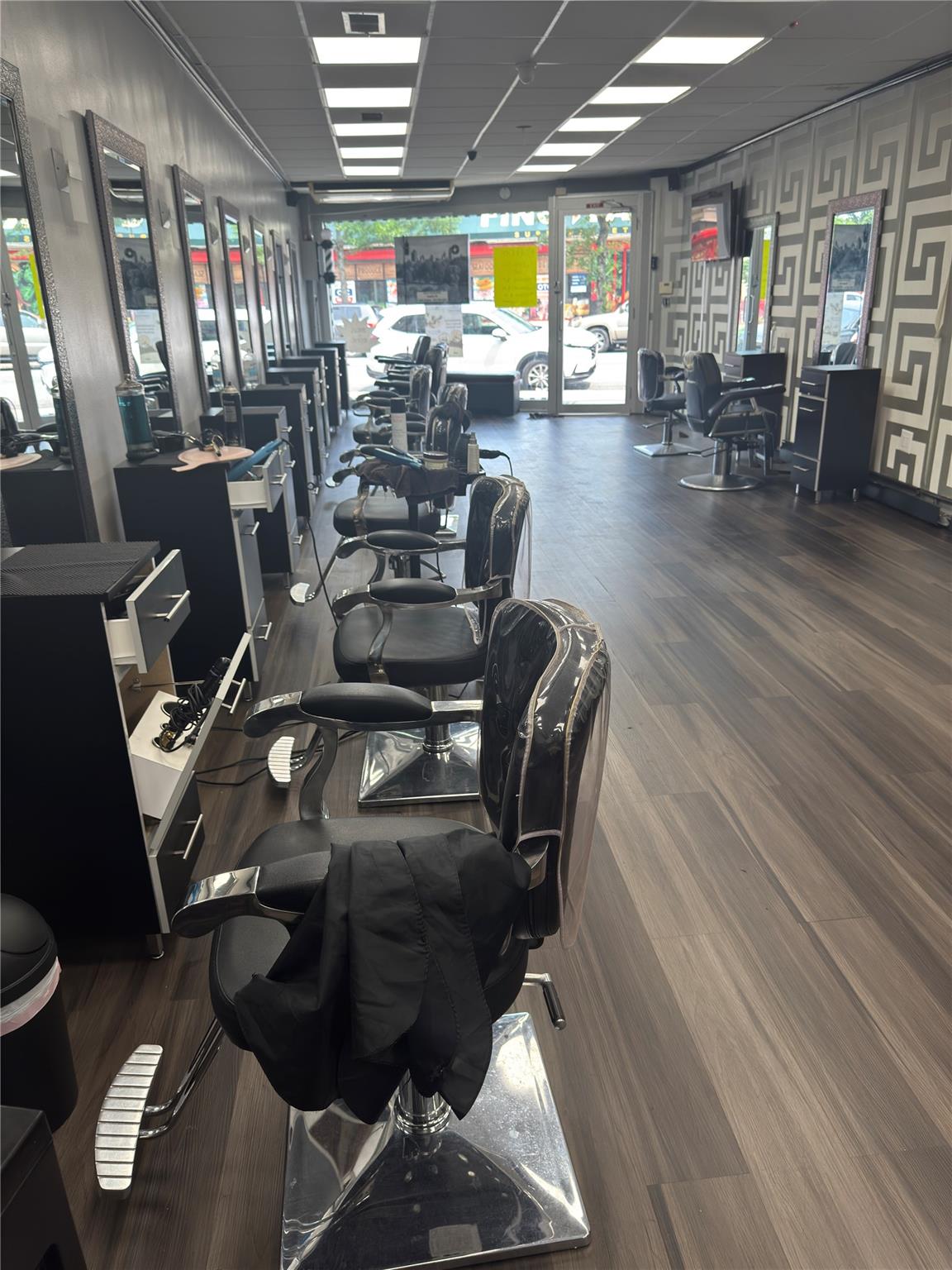 #7 photo, 19920 Hollis Avenue, クイーンズ区 Saint Albans , NY 11412