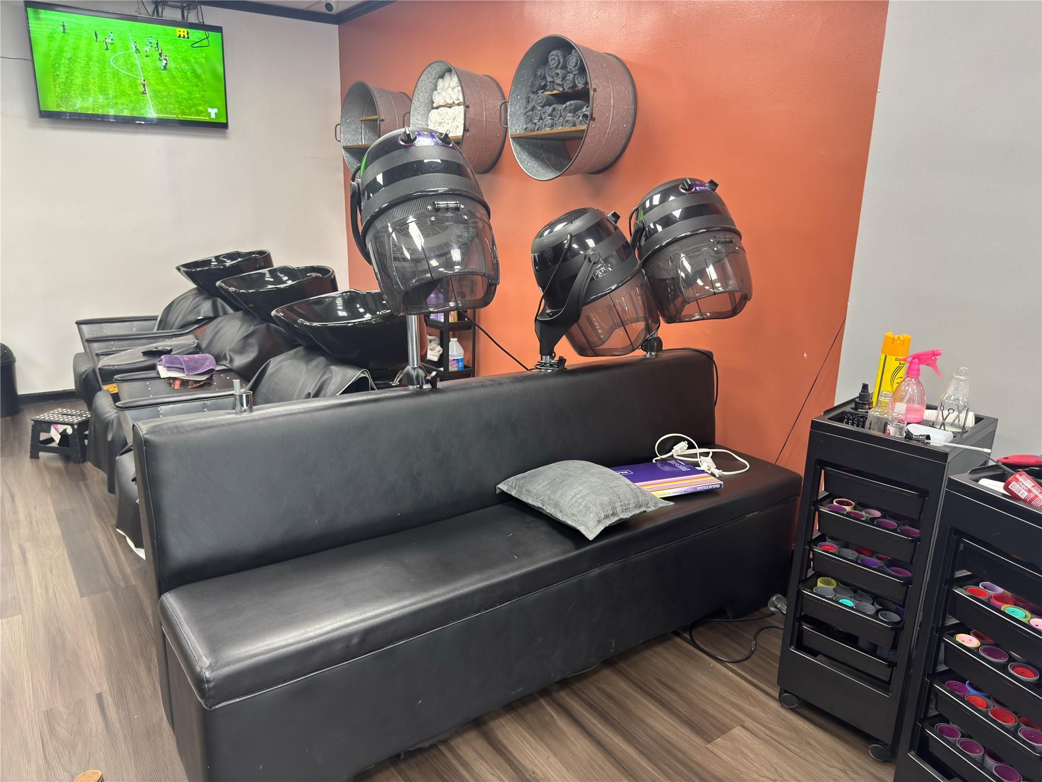 #9 photo, 19920 Hollis Avenue, クイーンズ区 Saint Albans , NY 11412