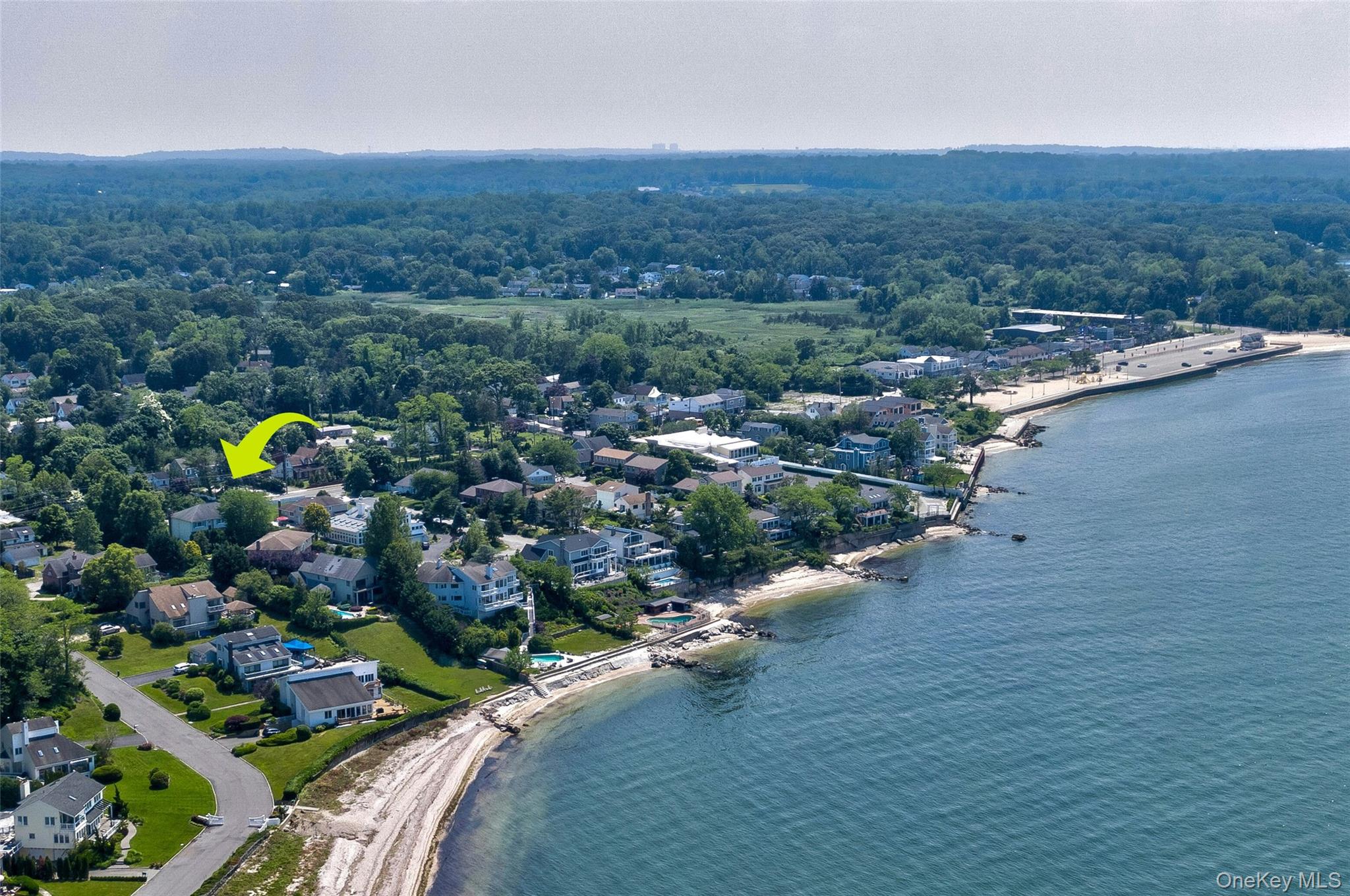 #3 photo, 4 Donald Street, ナッソー郡 Bayville , NY 11709