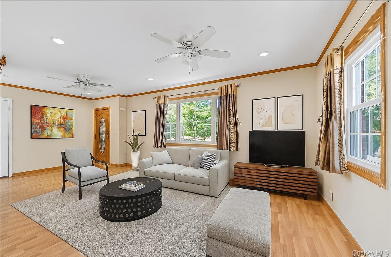 #4 photo, 8017 252nd Street, Bellerose , NY 11426