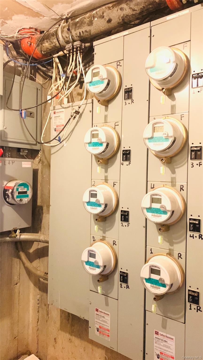 #13 photo, 141-04 Pershing Crescent, クイーンズ区 Briarwood , NY 11435