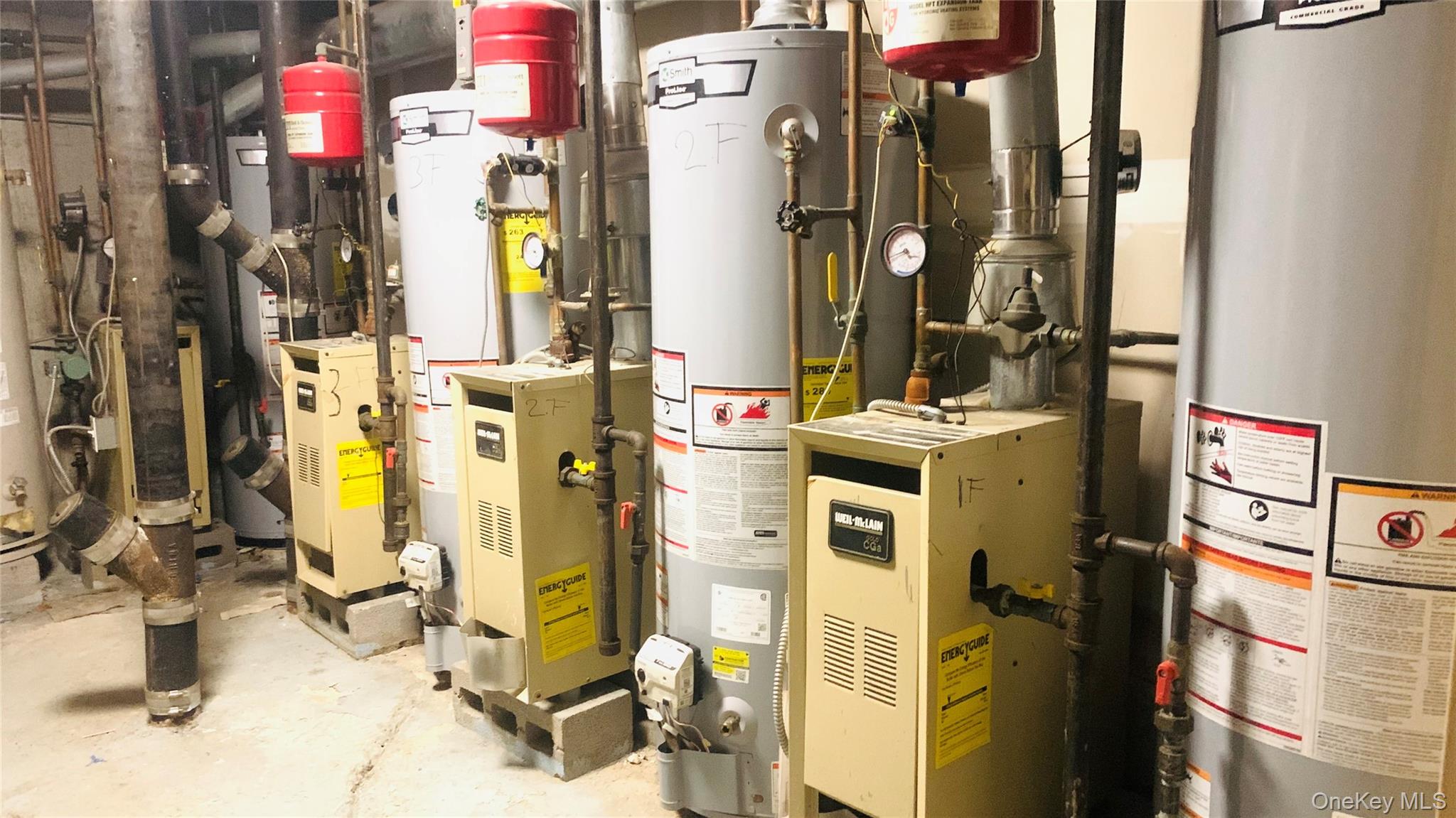 #14 photo, 141-04 Pershing Crescent, クイーンズ区 Briarwood , NY 11435