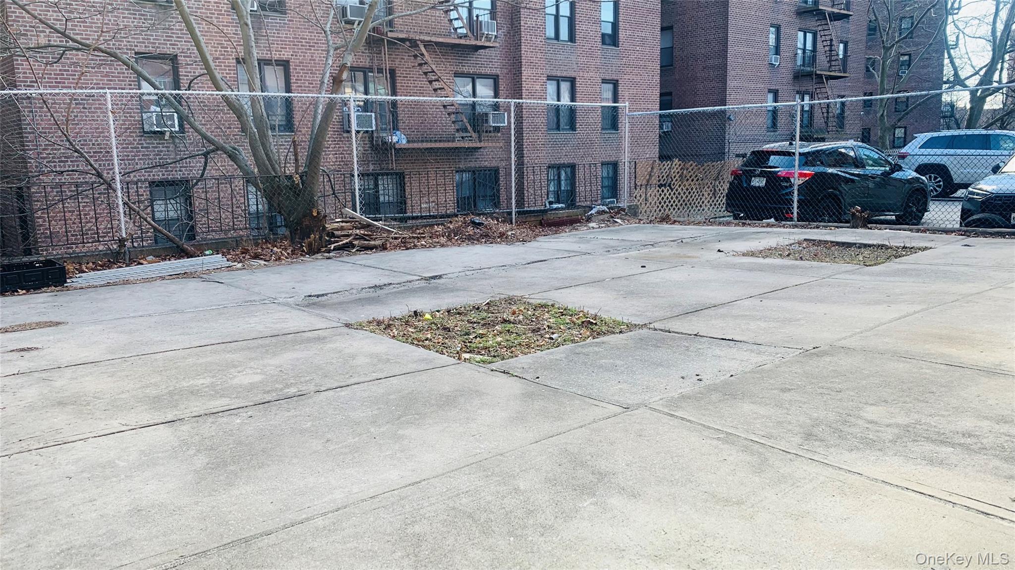 #16 photo, 141-04 Pershing Crescent, クイーンズ区 Briarwood , NY 11435