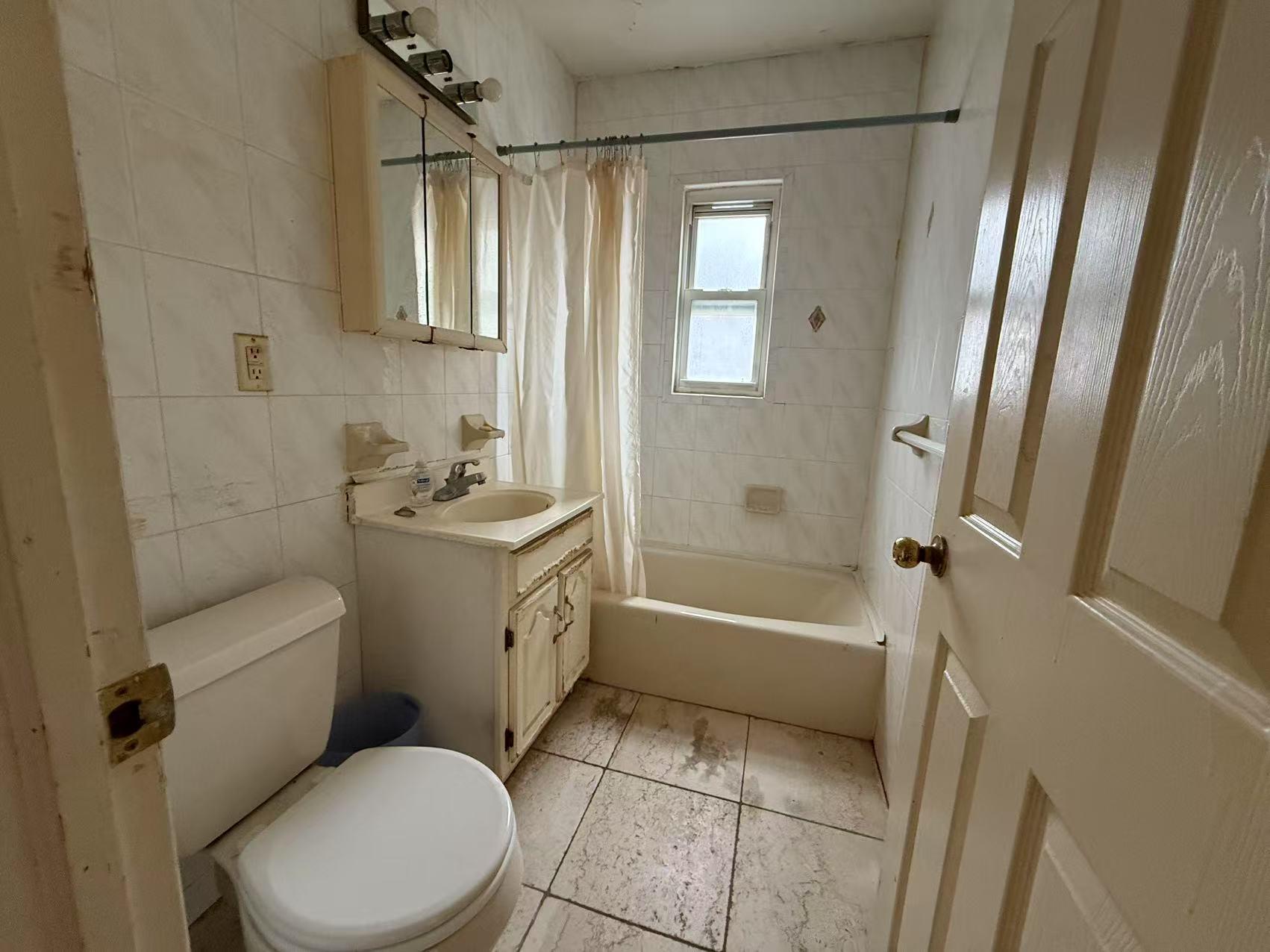 #7 photo, 7334 199th Street, 皇后區 新鮮草原 Fresh Meadows , NY 11366