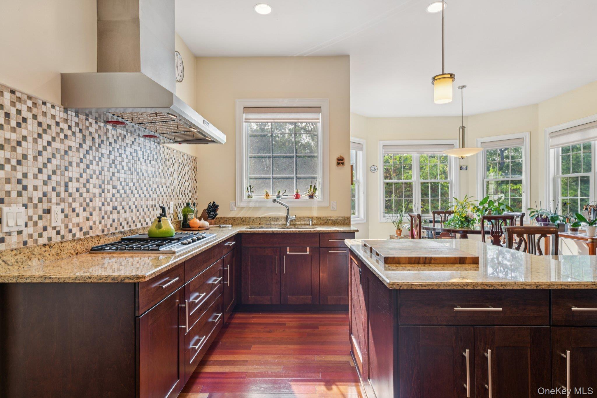 #14 photo, 4 Celestial Court, サフォーク郡 Saint James , NY 11780