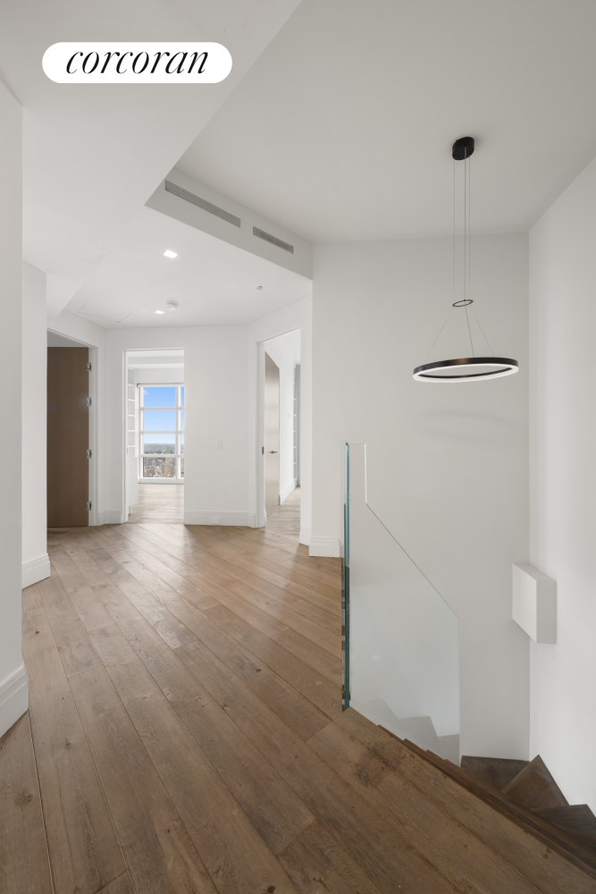 #13 photo, 146 W 57TH Street, マンハッタン Midtown , NY 10019