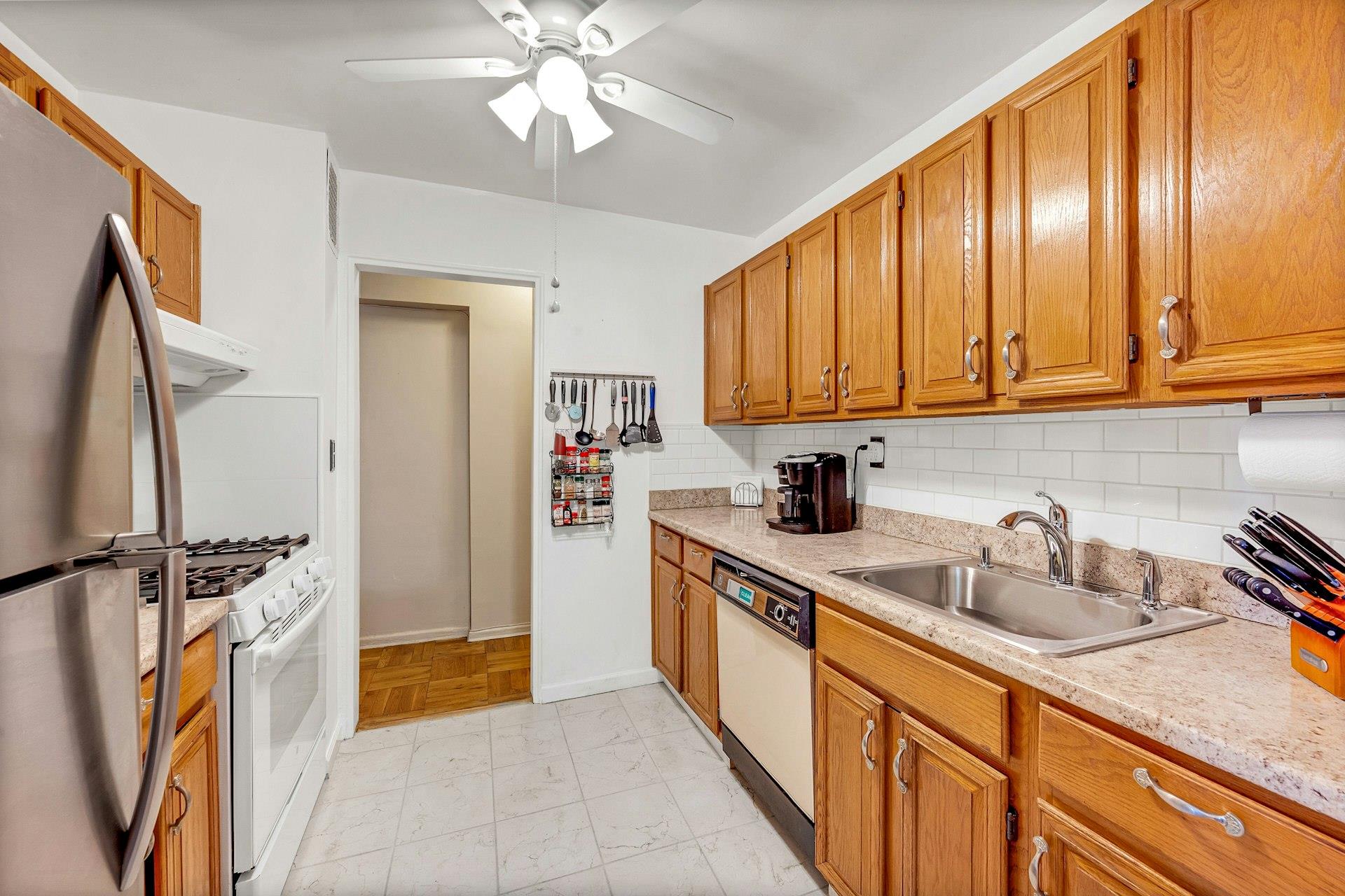 #12 photo, 98 DeHaven Drive, Yonkers , NY 10703