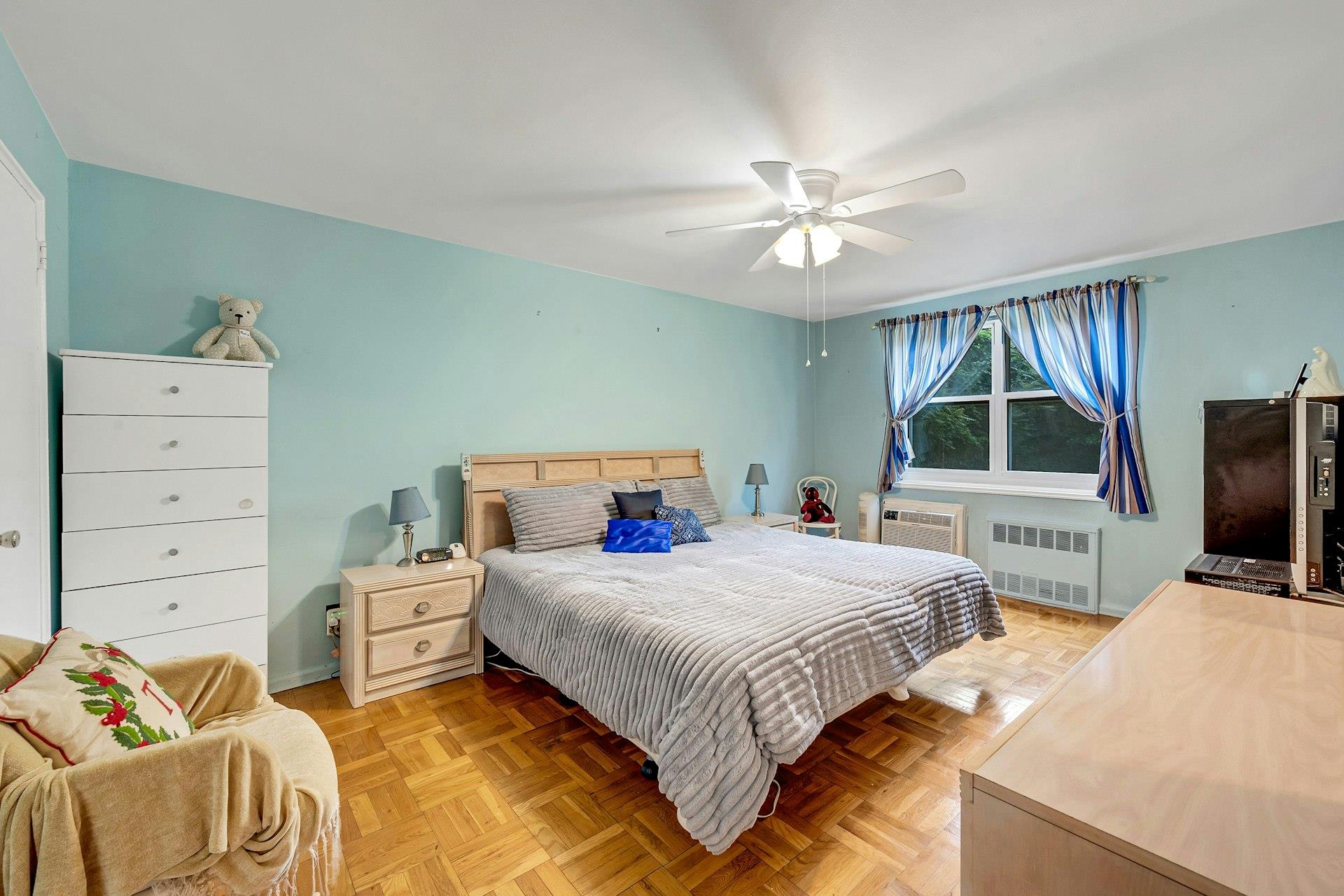 #15 photo, 98 DeHaven Drive, Yonkers , NY 10703