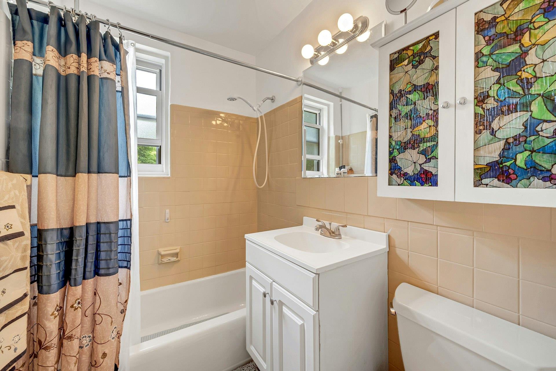 #18 photo, 98 DeHaven Drive, Yonkers , NY 10703