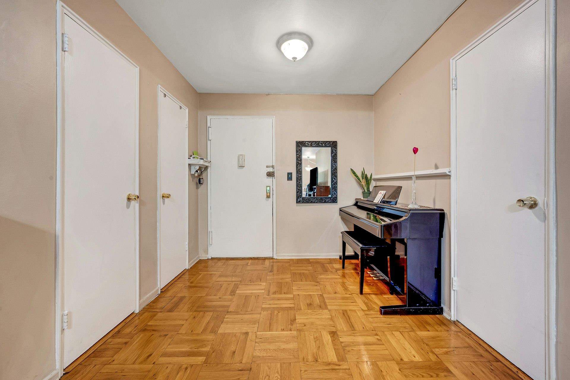 #5 photo, 98 DeHaven Drive, Yonkers , NY 10703