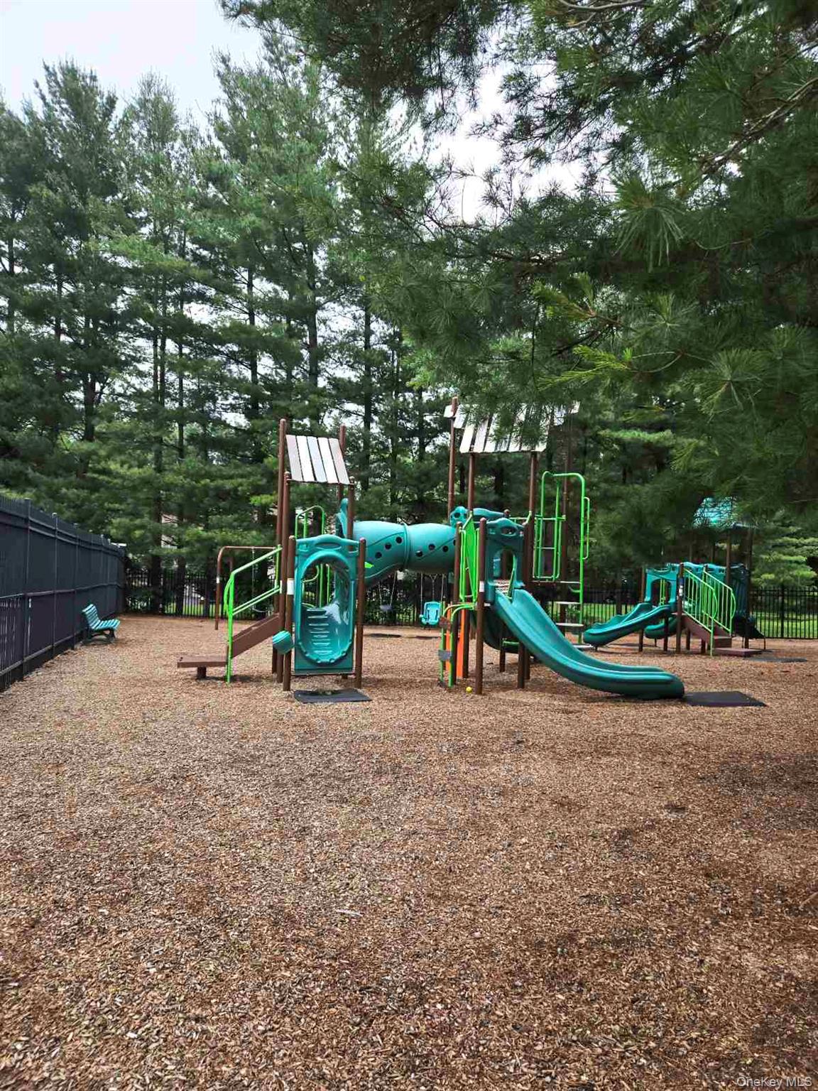 #16 photo, 572 Lenape Court, Suffern , NY 10901