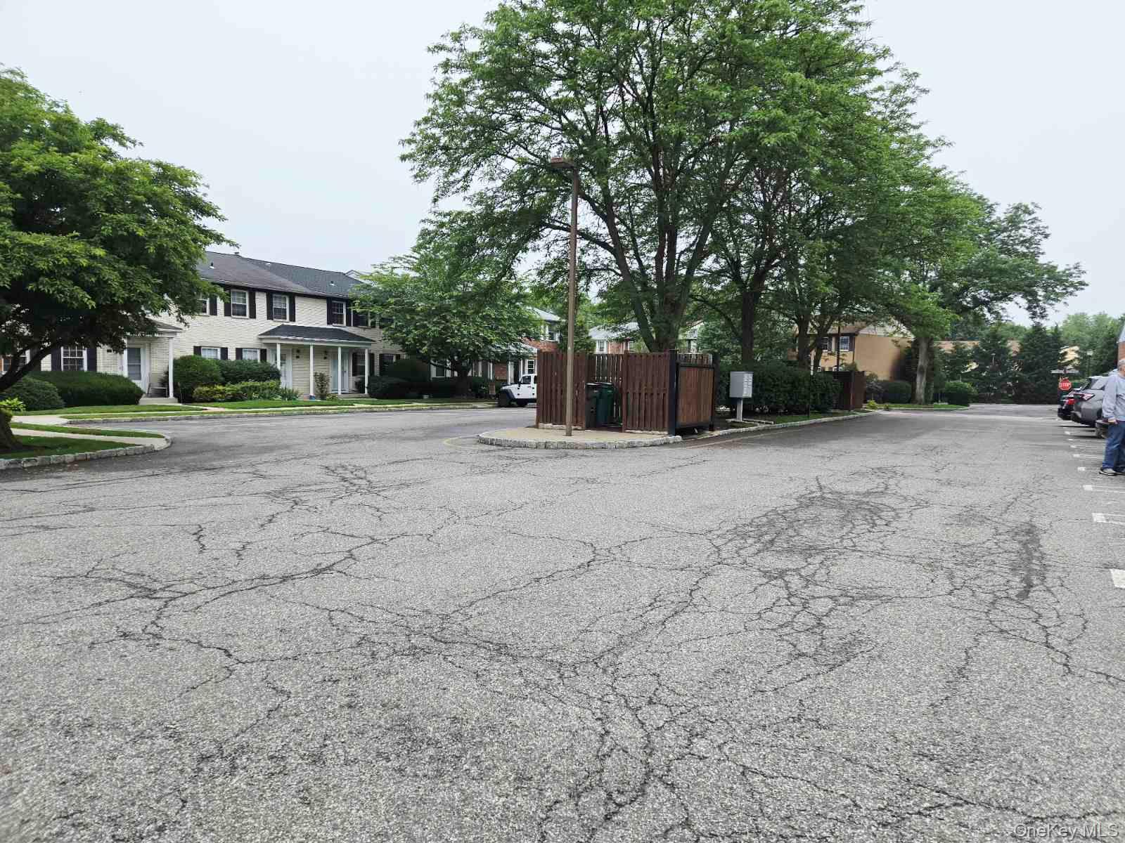 #4 photo, 572 Lenape Court, Suffern , NY 10901