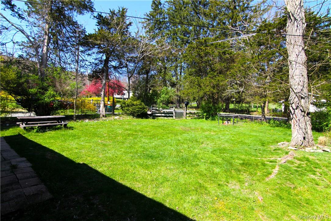 #4 photo, 191 SYLVAN LAKE Road, Hopewell Junction , NY 12533