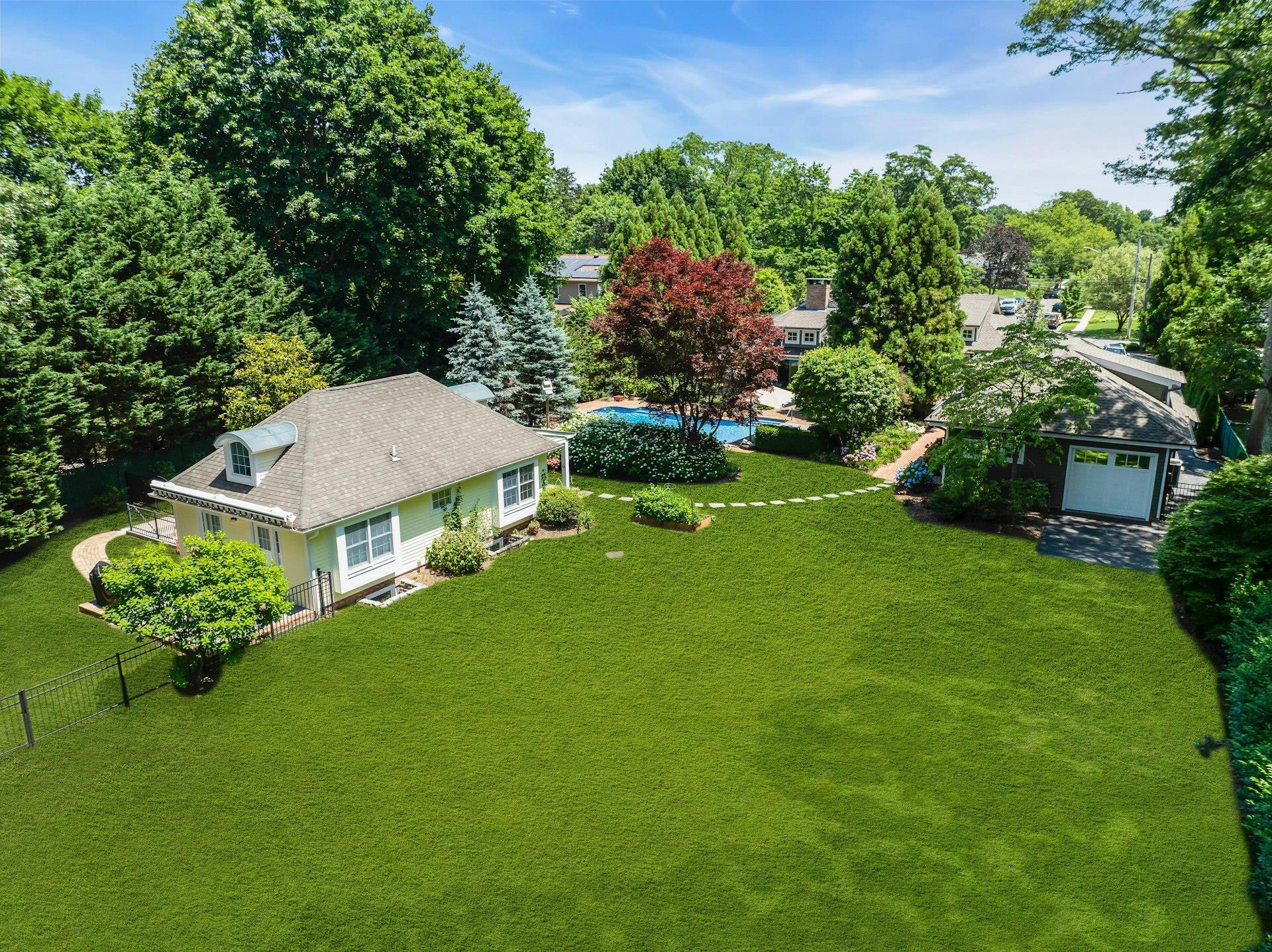 #3 photo, 120 Cambon Avenue, サフォーク郡 Saint James , NY 11780