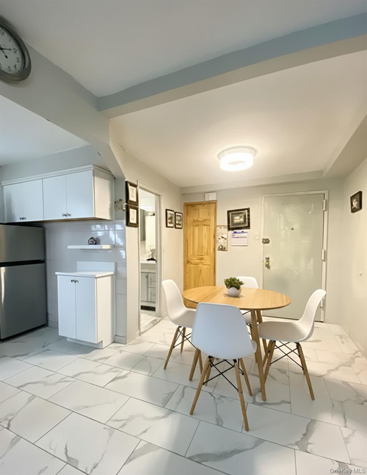 #3 photo, 22-39 74 Street, クイーンズ区 East Elmhurst , NY 11370