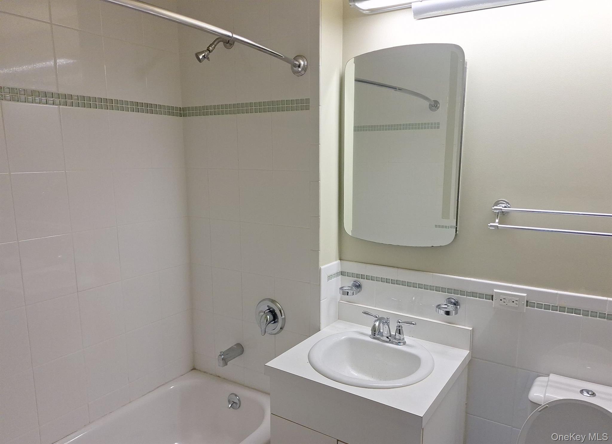 #11 photo, 715 Fox Street, ブロンクス区 Bronx , NY 10455