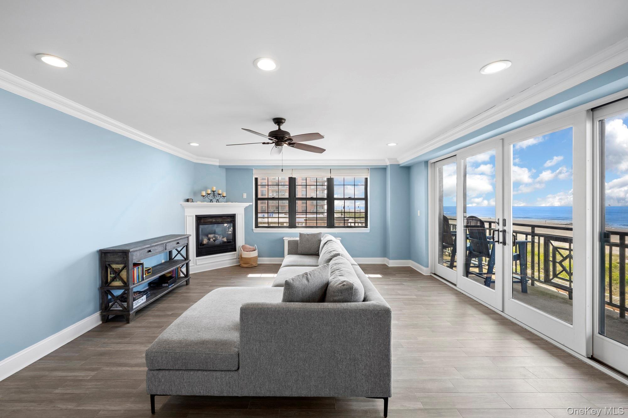 #4 photo, 26 W Broadway, ナッソー郡 Long Beach , NY 11561