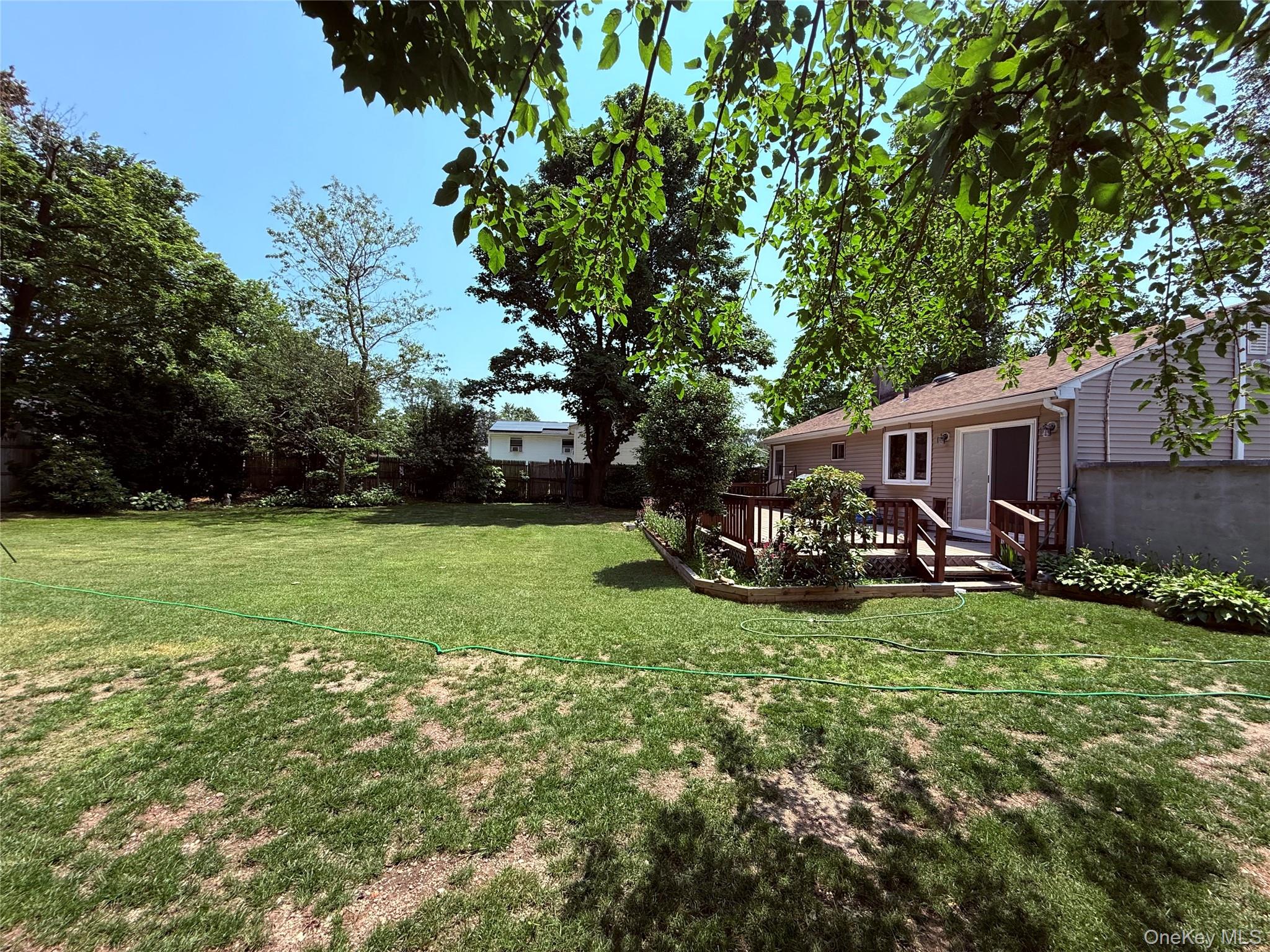 #13 photo, 1016 Howells Road, サフォーク郡 Bay Shore , NY 11706