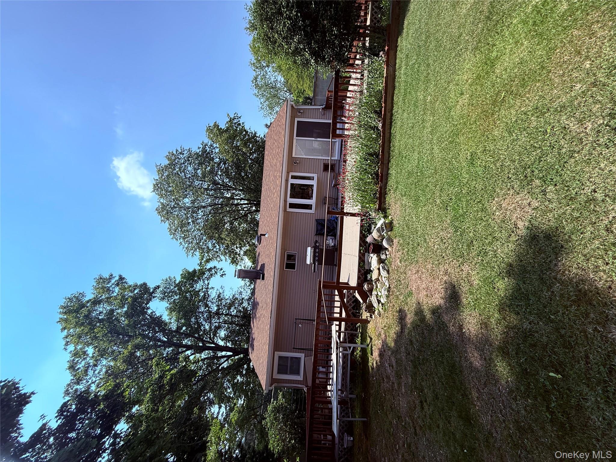 #14 photo, 1016 Howells Road, サフォーク郡 Bay Shore , NY 11706