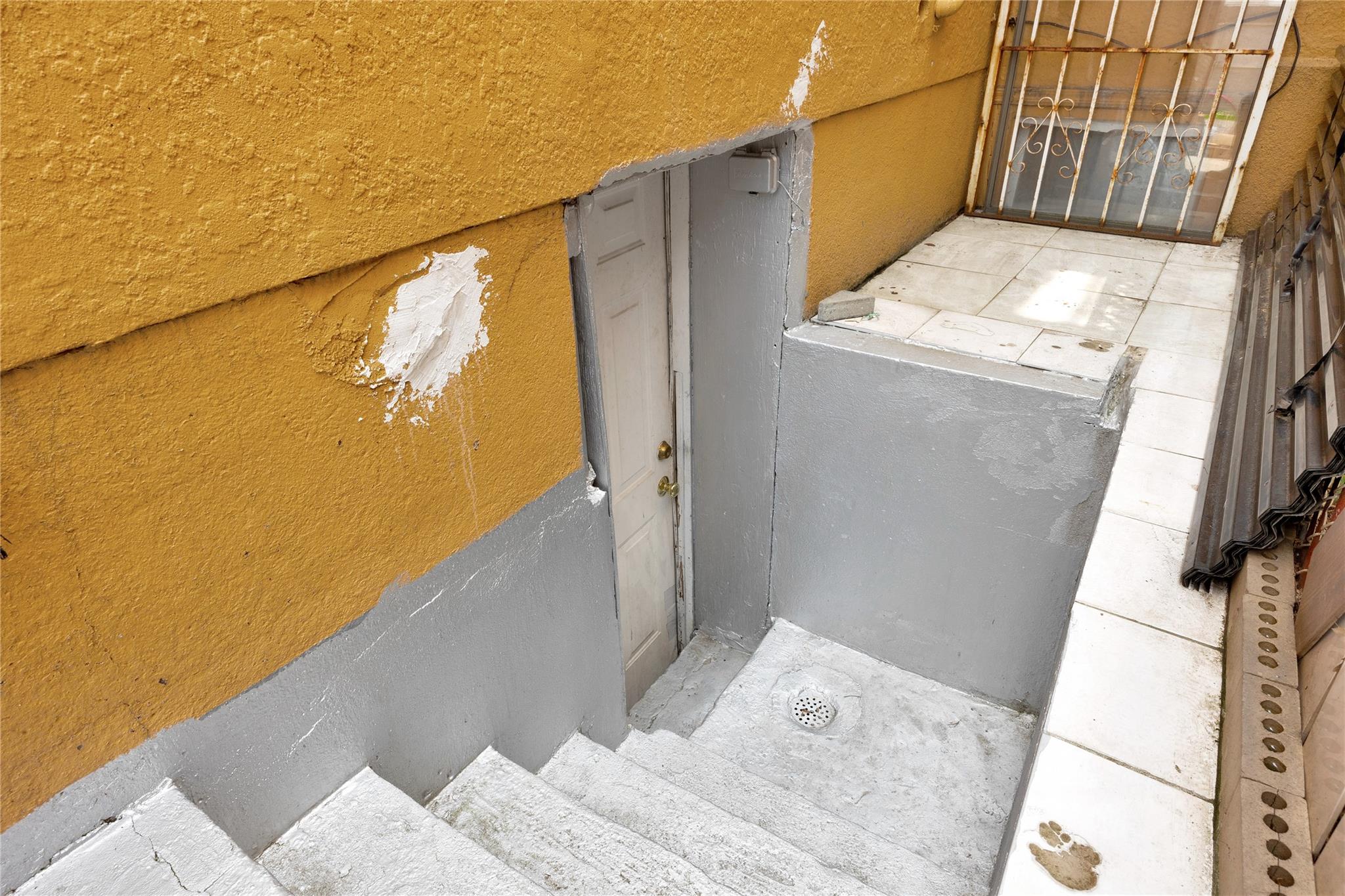 #16 photo, 30-33 92nd Street, 皇后區 艾姆赫斯特 East Elmhurst , NY 11369