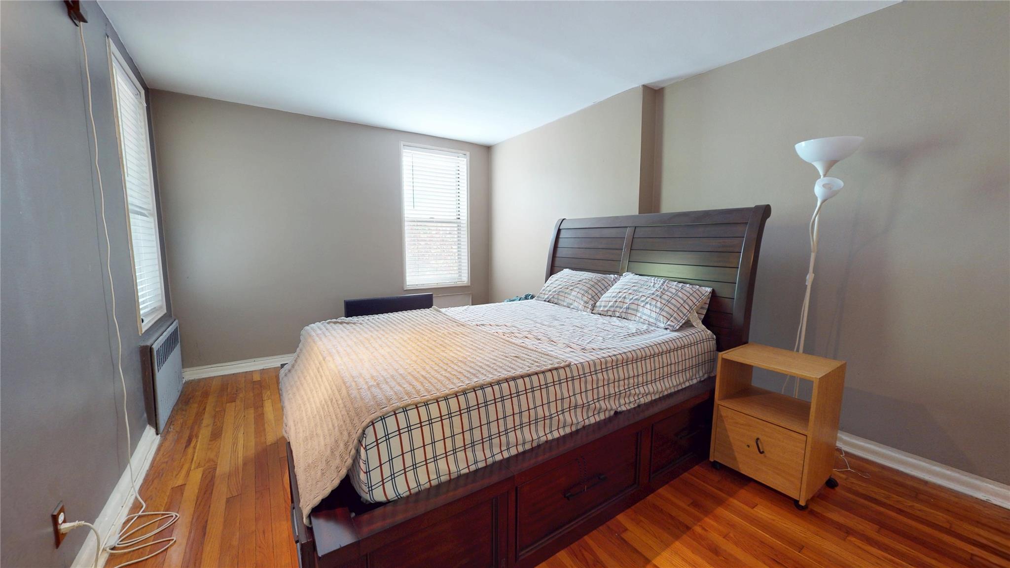 #8 photo, 142-20 84th Drive, كوينز Briarwood , NY 11435