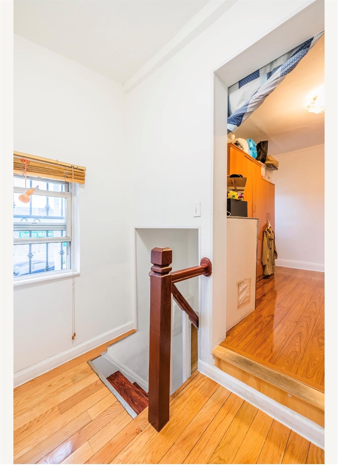 #13 photo, 5736 75th Street, クイーンズ区 Middle Village , NY 11379