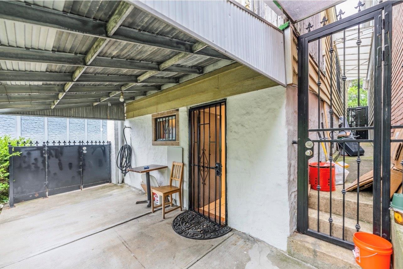 #16 photo, 5736 75th Street, クイーンズ区 Middle Village , NY 11379