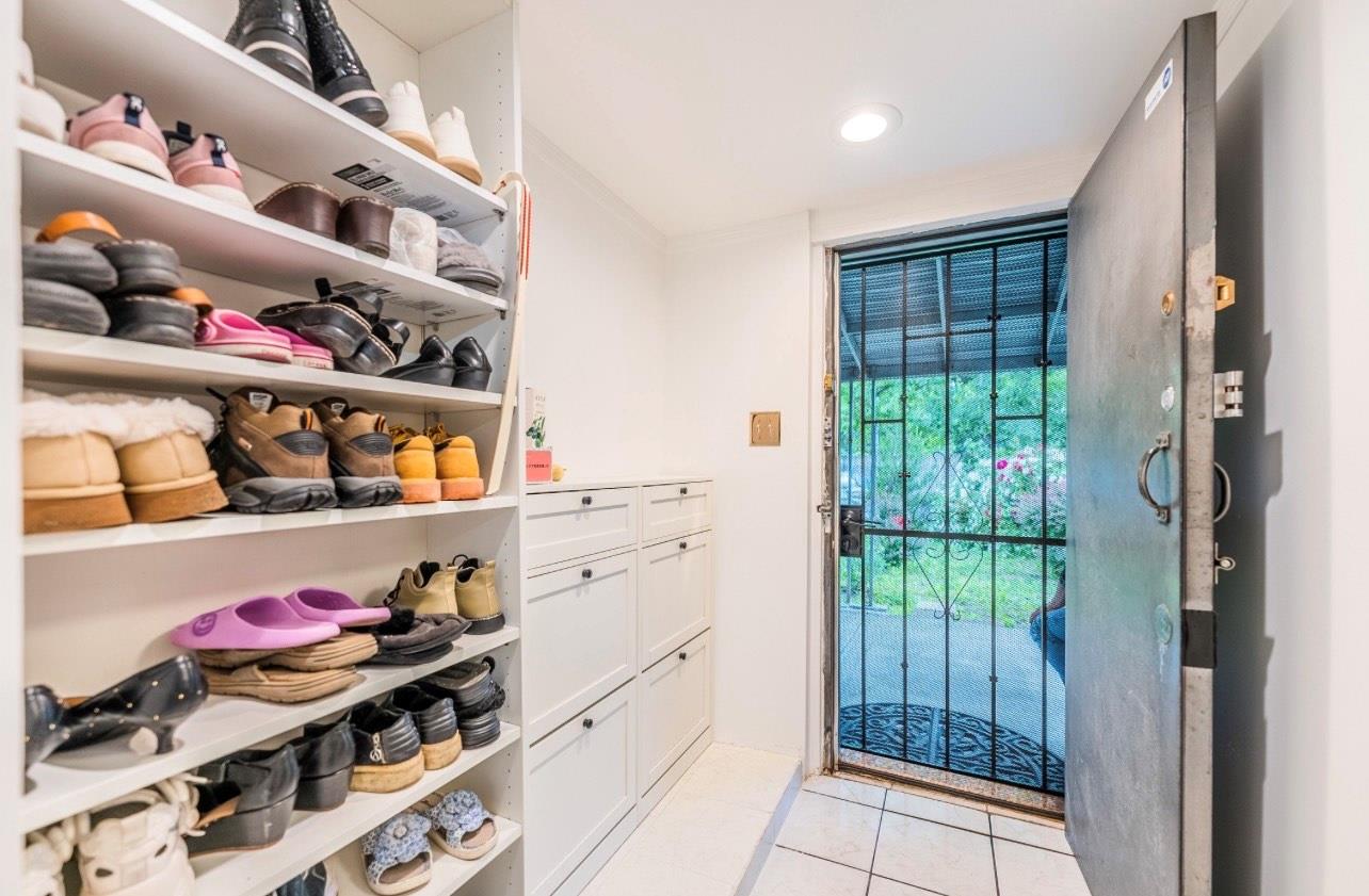 #17 photo, 5736 75th Street, クイーンズ区 Middle Village , NY 11379