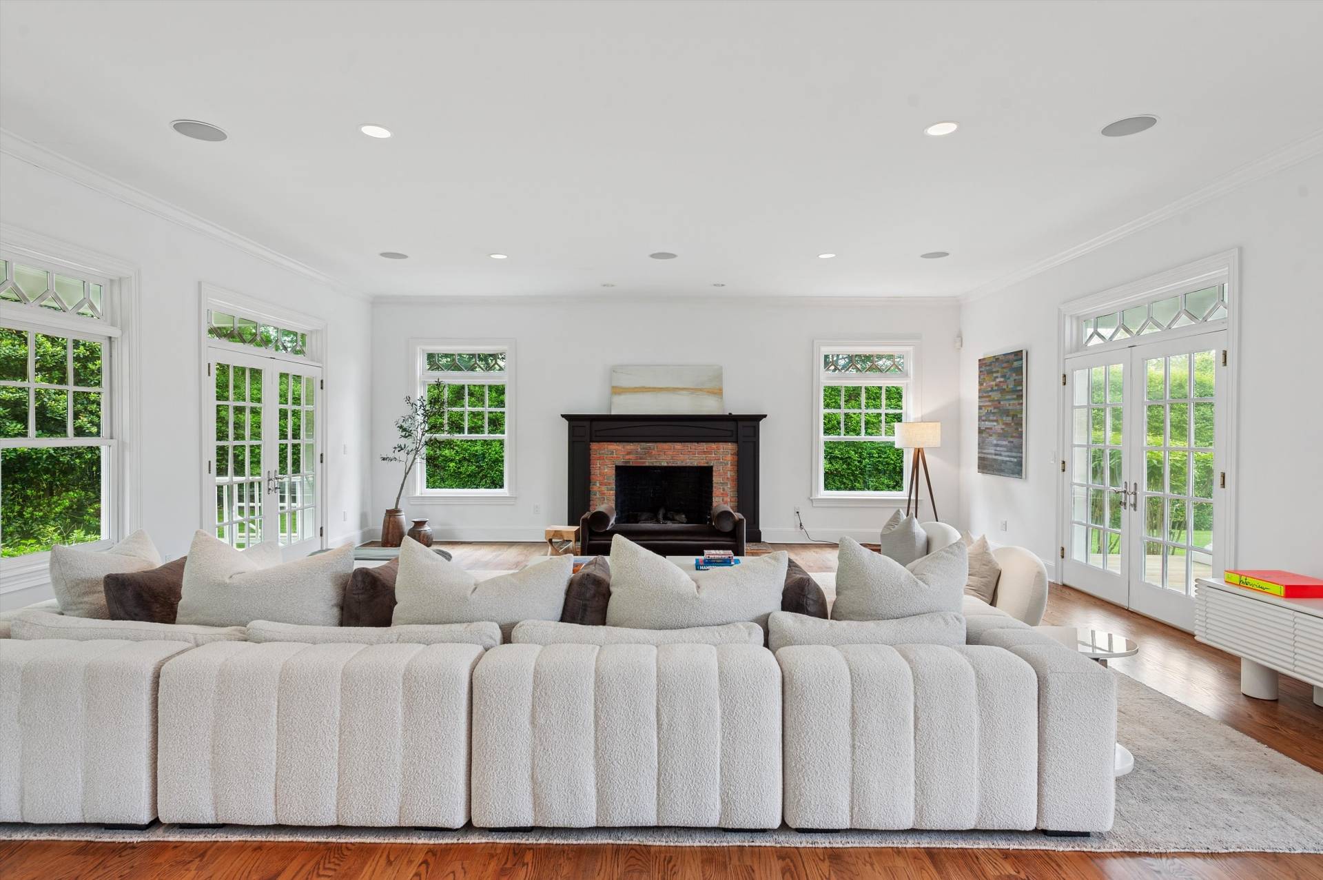 #13 photo, 23 Luther Drive, サフォーク郡 Water Mill , NY 11976