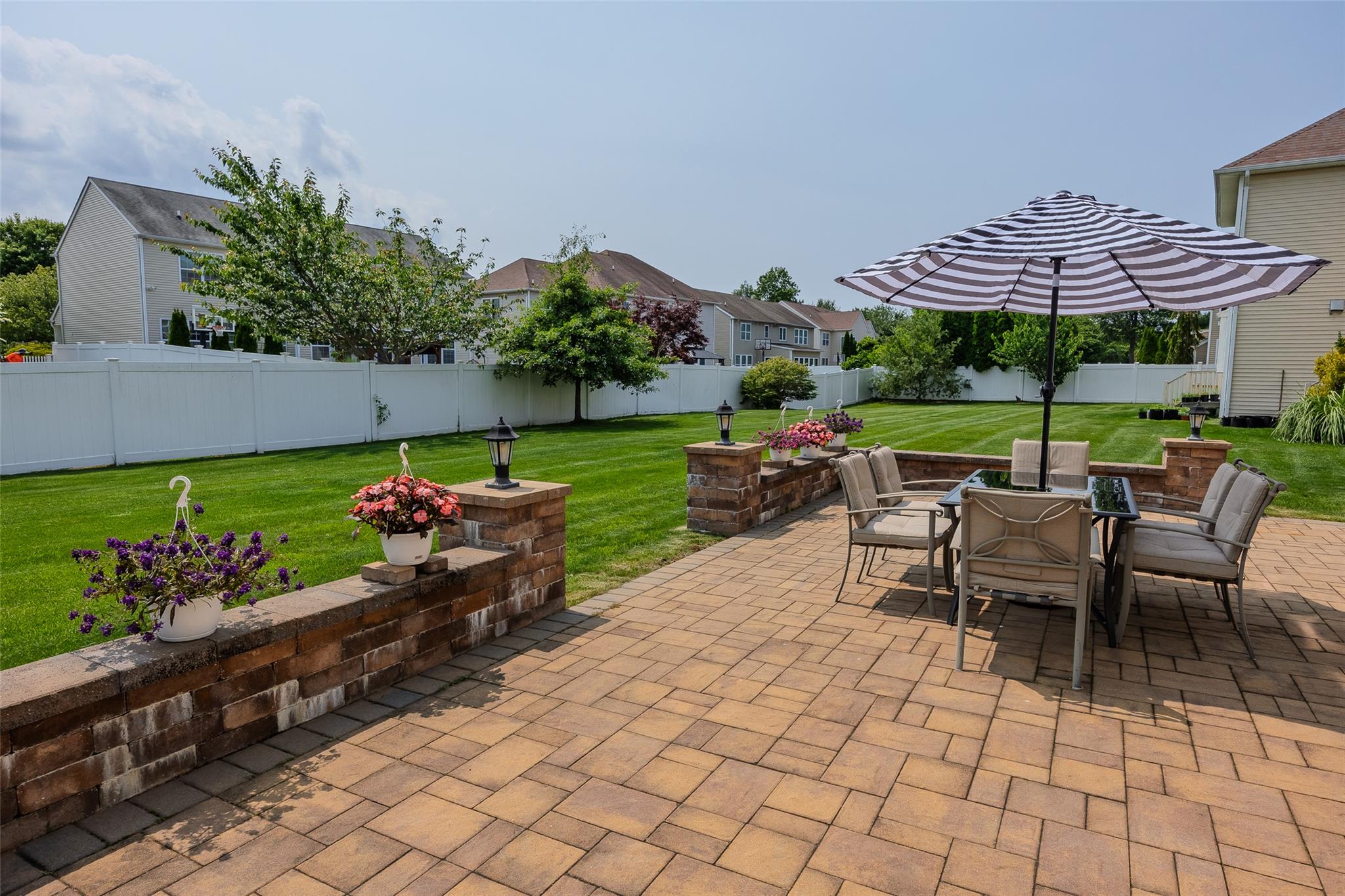 #5 photo, 9 Avolet Court, サフォーク郡 Mount Sinai , NY 11766