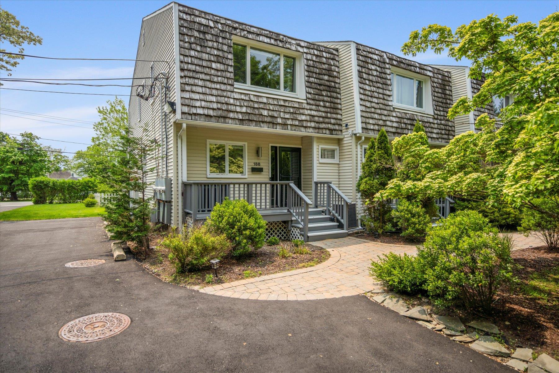 #1 photo, 188 Main Street, 東長島 汉普顿 Westhampton Beach , NY 11978