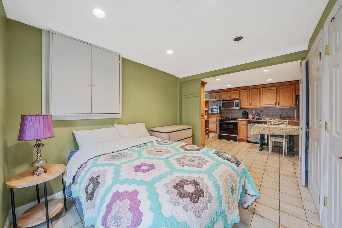 #23 photo, 15951 160th Avenue, クイーンズ区 Howard Beach , NY 11414