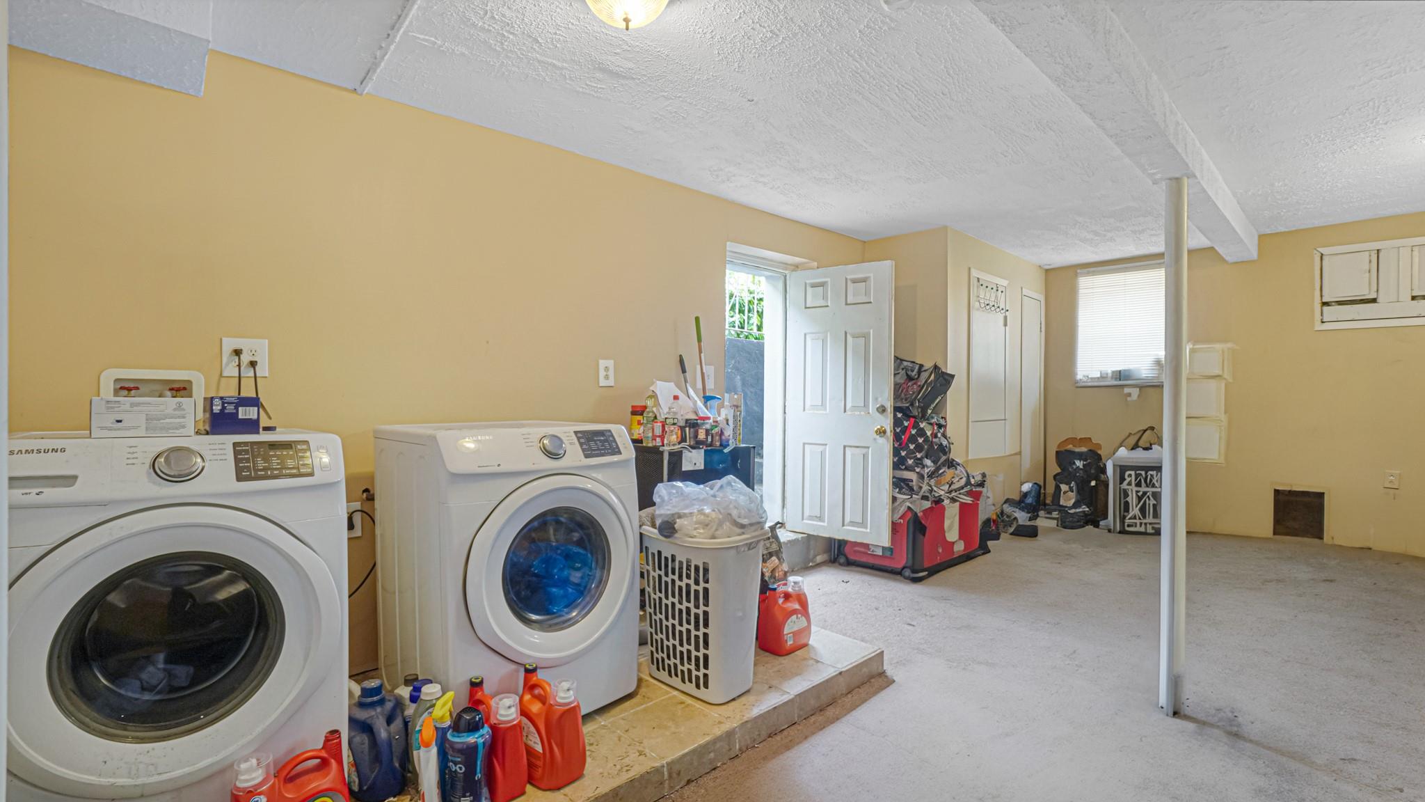 #20 photo, 174 55 128th Avenue, Jamaica , NY 11434