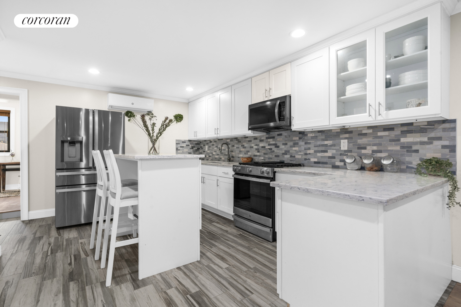 #5 photo, 607 HALSEY Street, ブルックリン区 Stuyvesant Heights , NY 11233