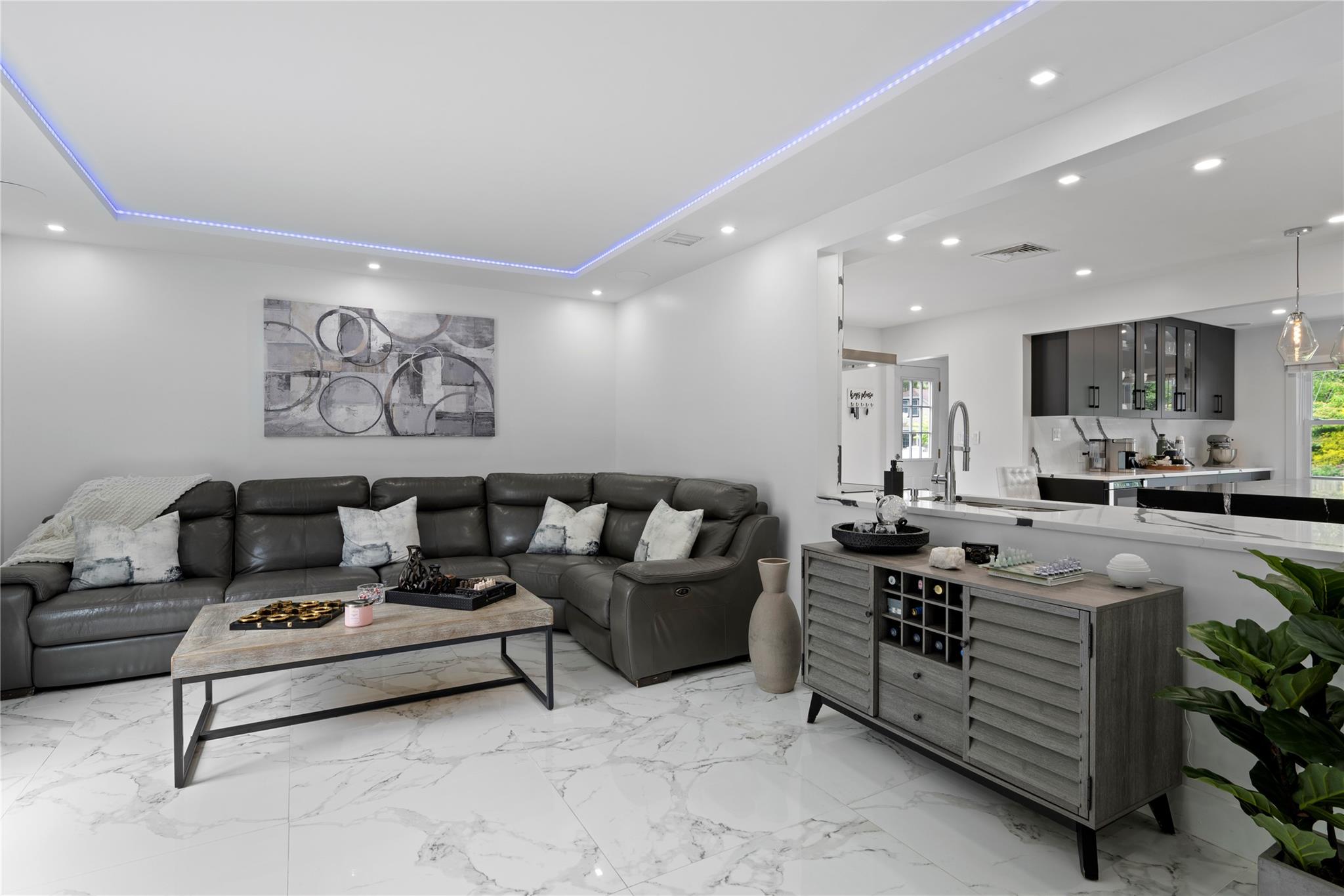 #9 photo, 1 Bennett Avenue, サフォーク郡 Huntington , NY 11746