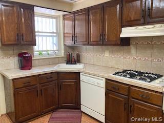 #11 photo, 5855 41st Drive, كوينز Woodside , NY 11377