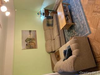 #6 photo, 5855 41st Drive, كوينز Woodside , NY 11377