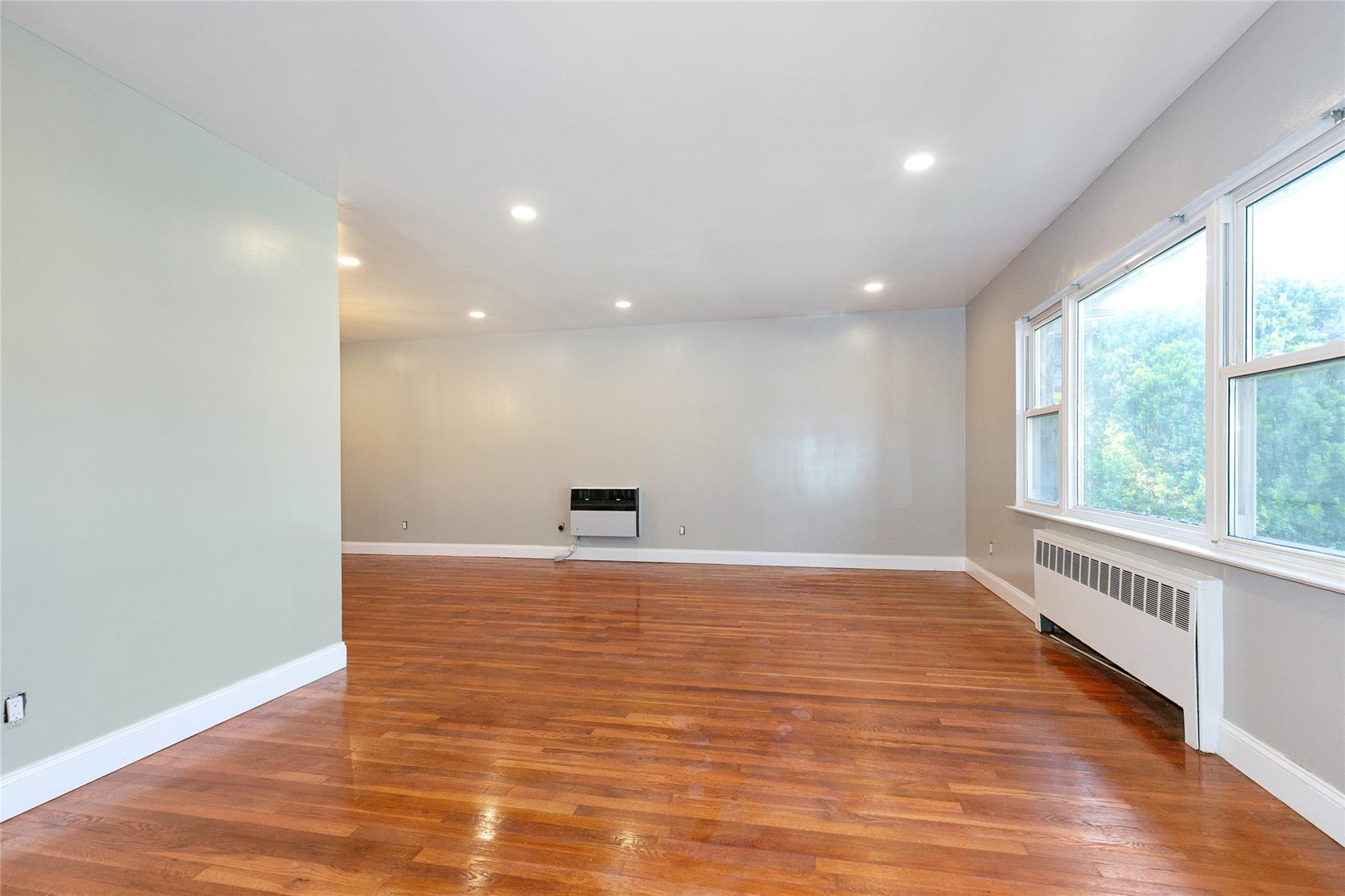 #5 photo, 28 Brookdale Road, ナッソー郡 Glen Cove , NY 11542