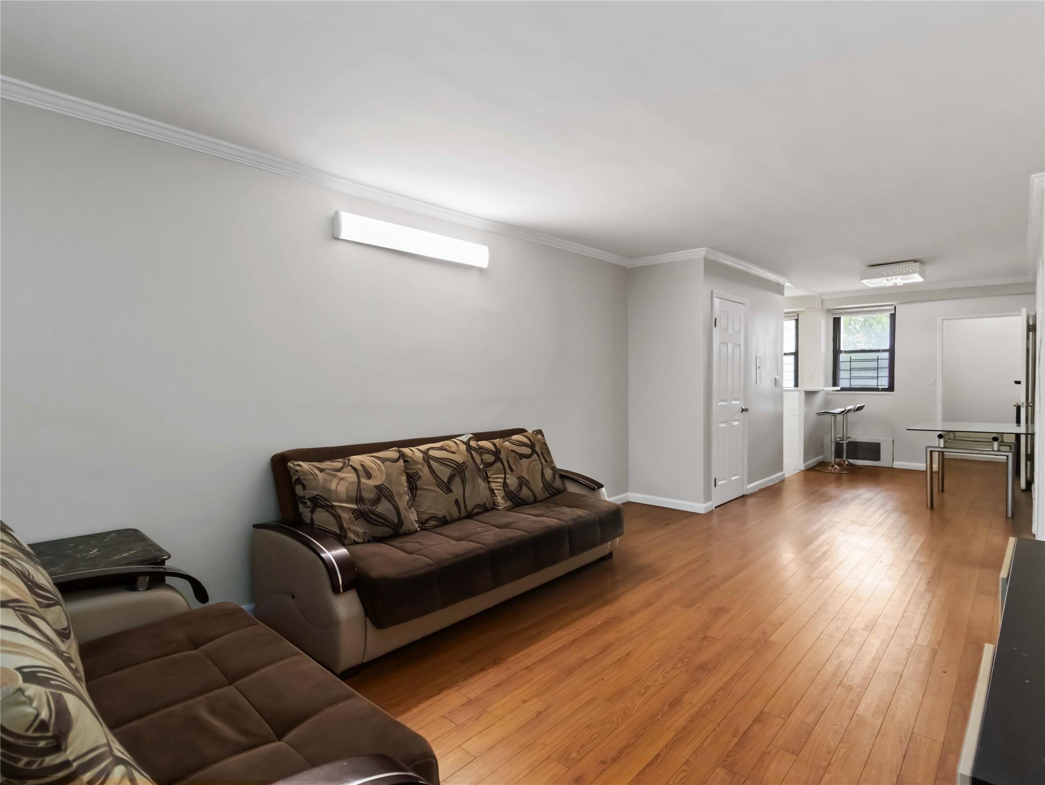 #13 photo, 61-25 98th Street, クイーンズ区 Rego Park , NY 11374